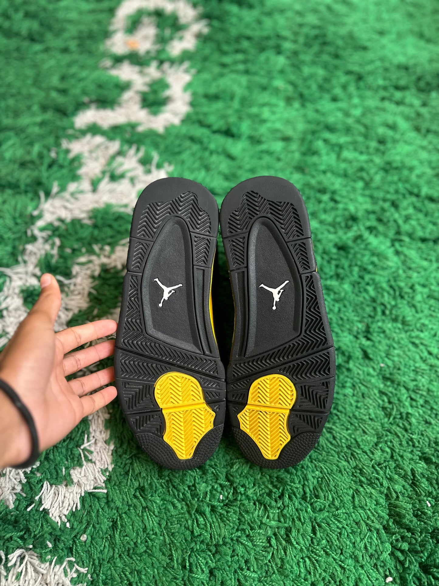 Jordan 4 “Thunder”