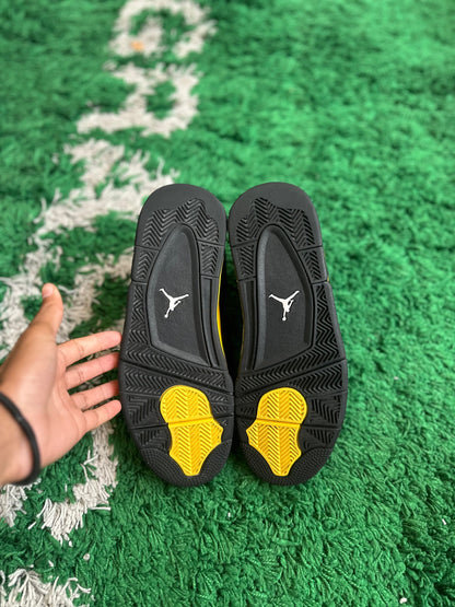 Jordan 4 “Thunder”