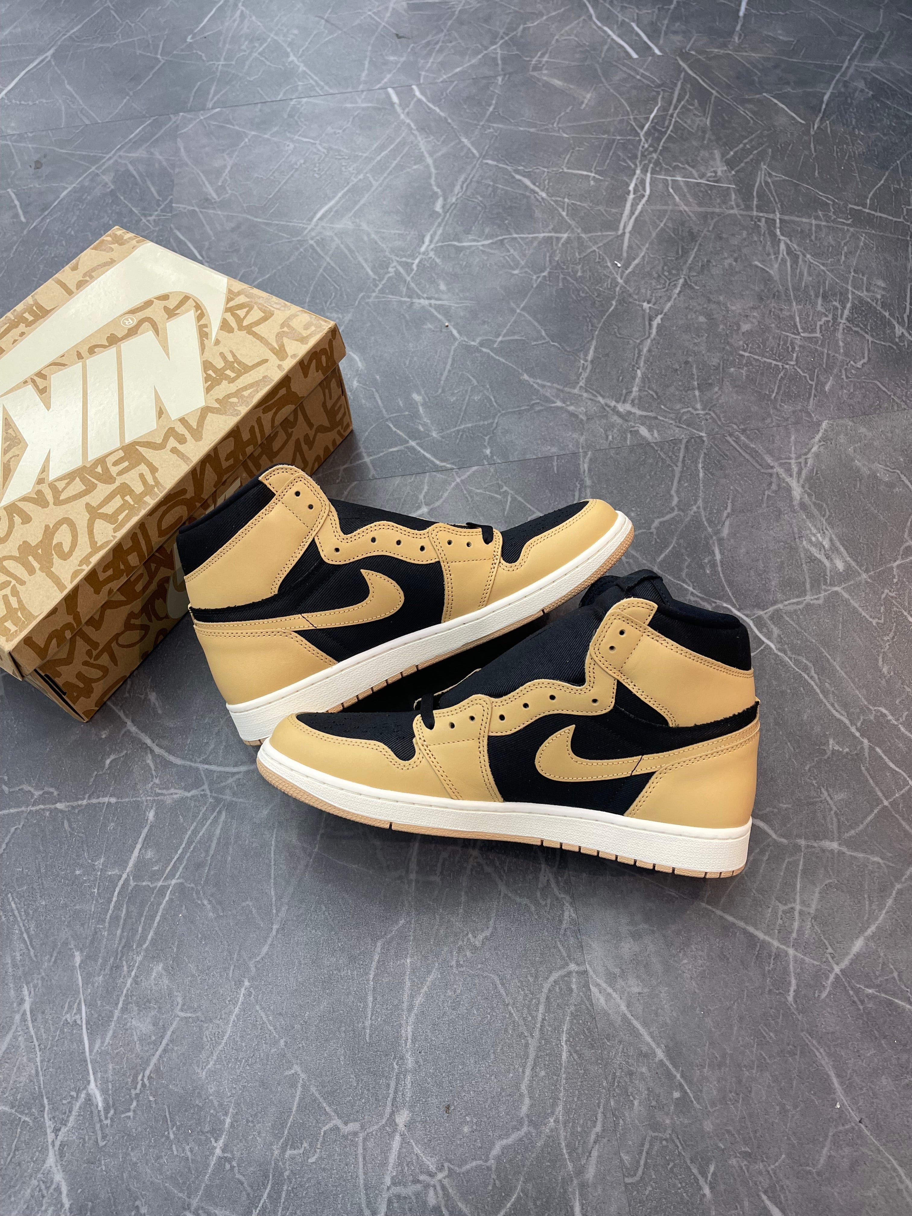 Jordan 1 High “Heirloom”