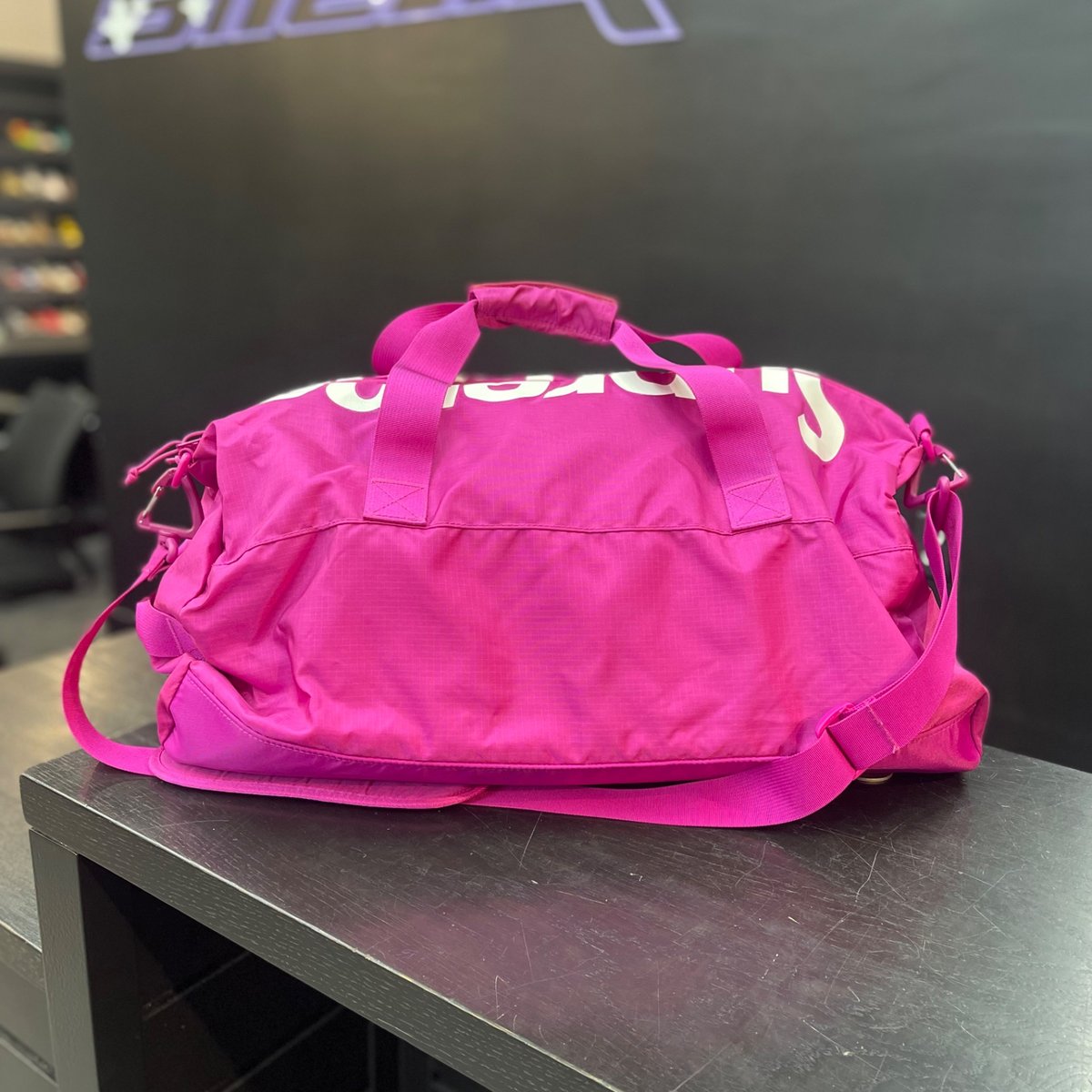 Supreme Duffle Bag Magenta (Size OS)