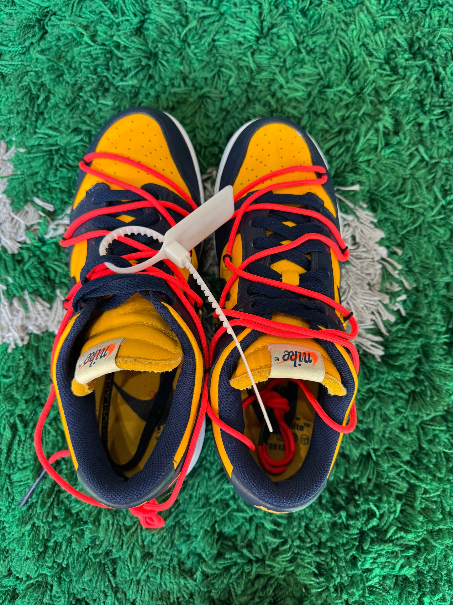Off-White Dunk Low “University Gold”