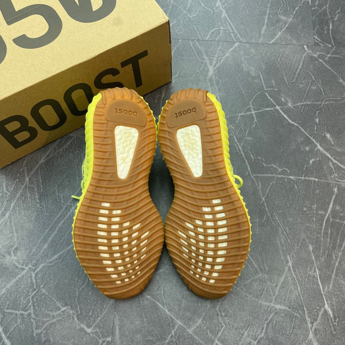 adidas Yeezy Boost 350 V2 Semi Frozen Yellow (Size 7)