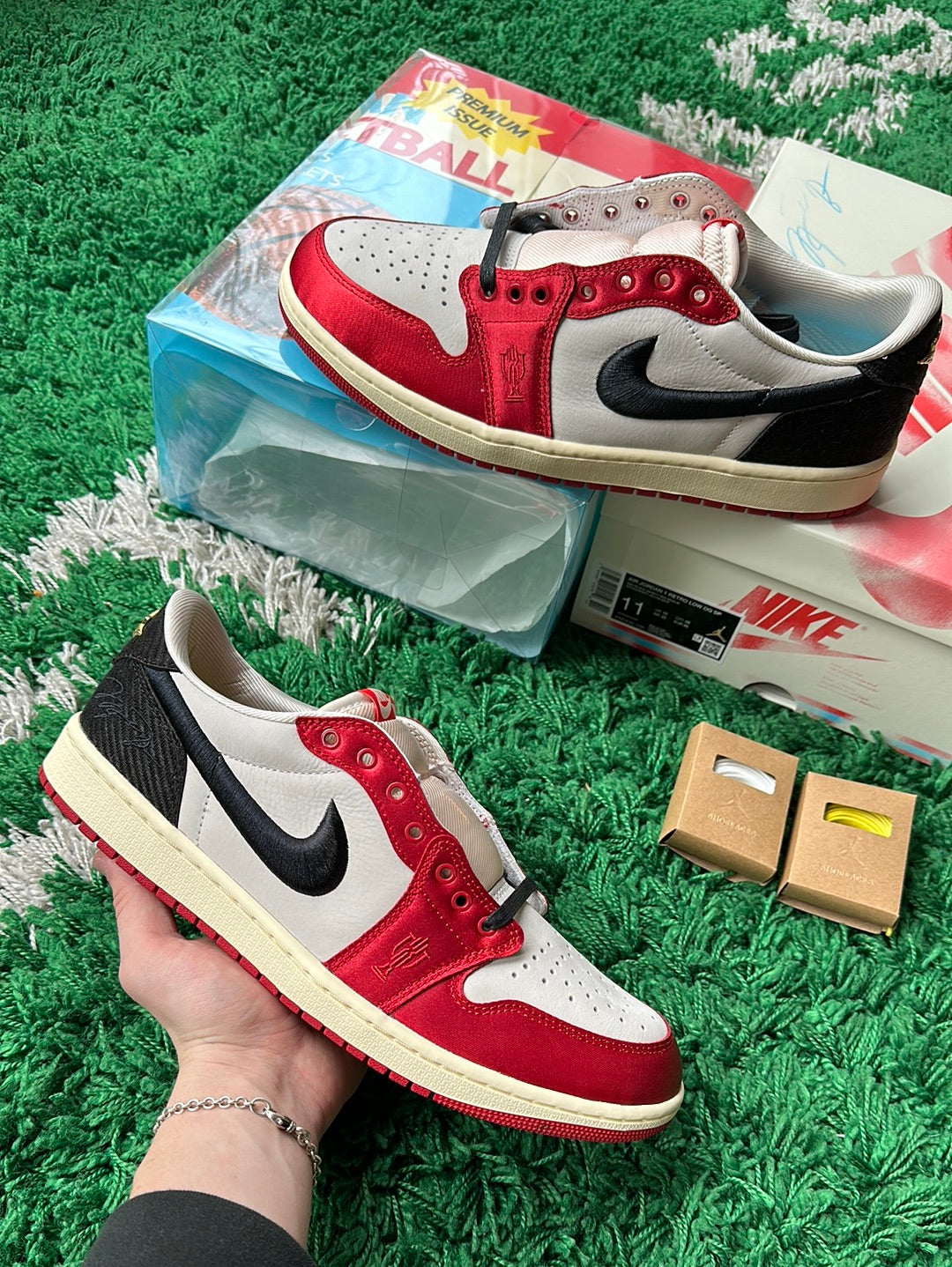 Jordan 1 Low x Trophy Room