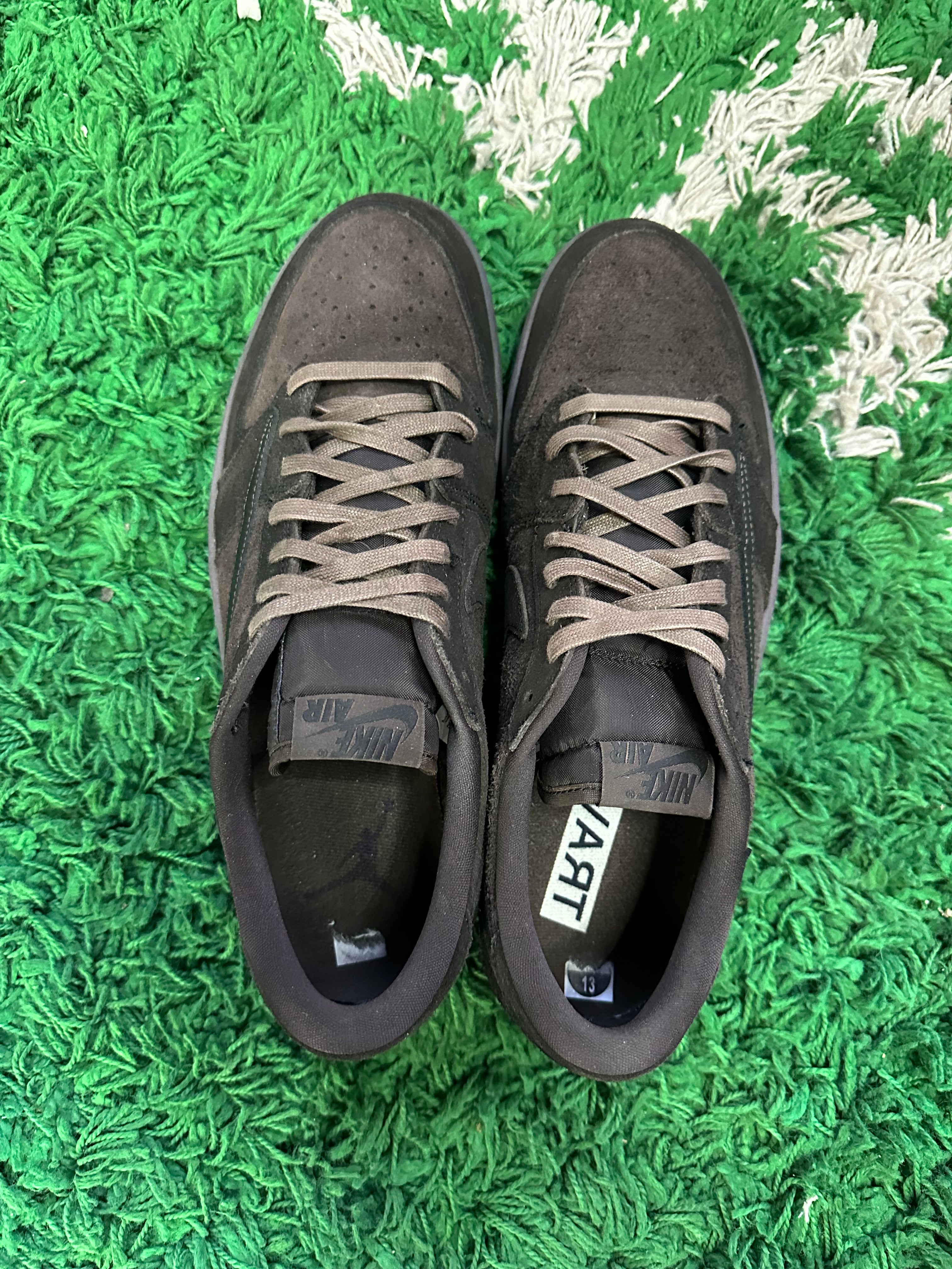 Jordan 1 Low Travis Scott “Velvet Brown”