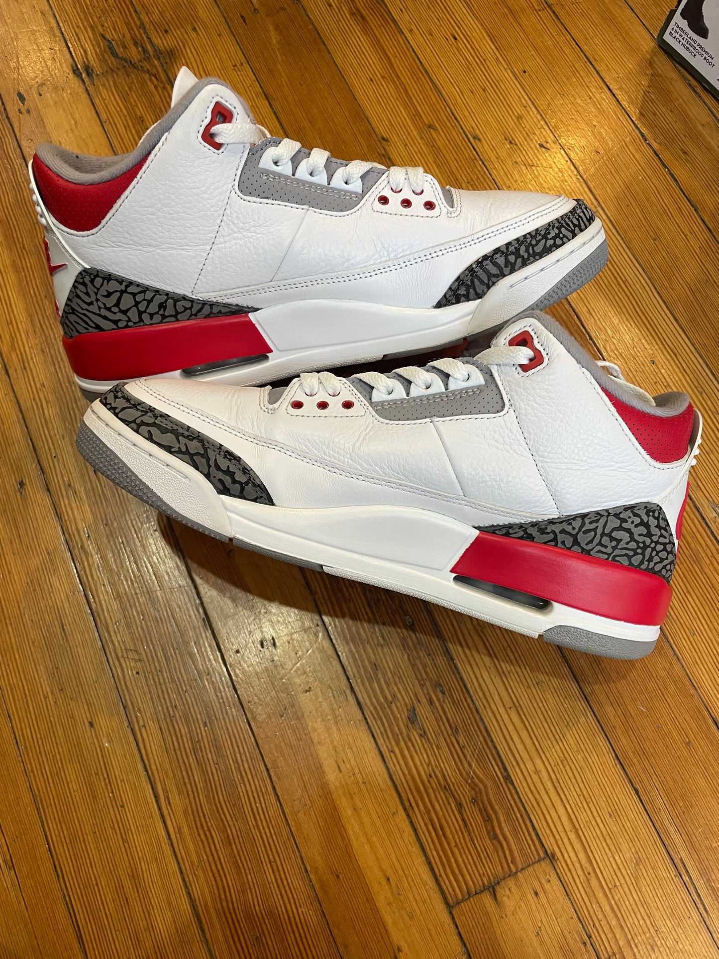 Jordan 3 “Fire Red”