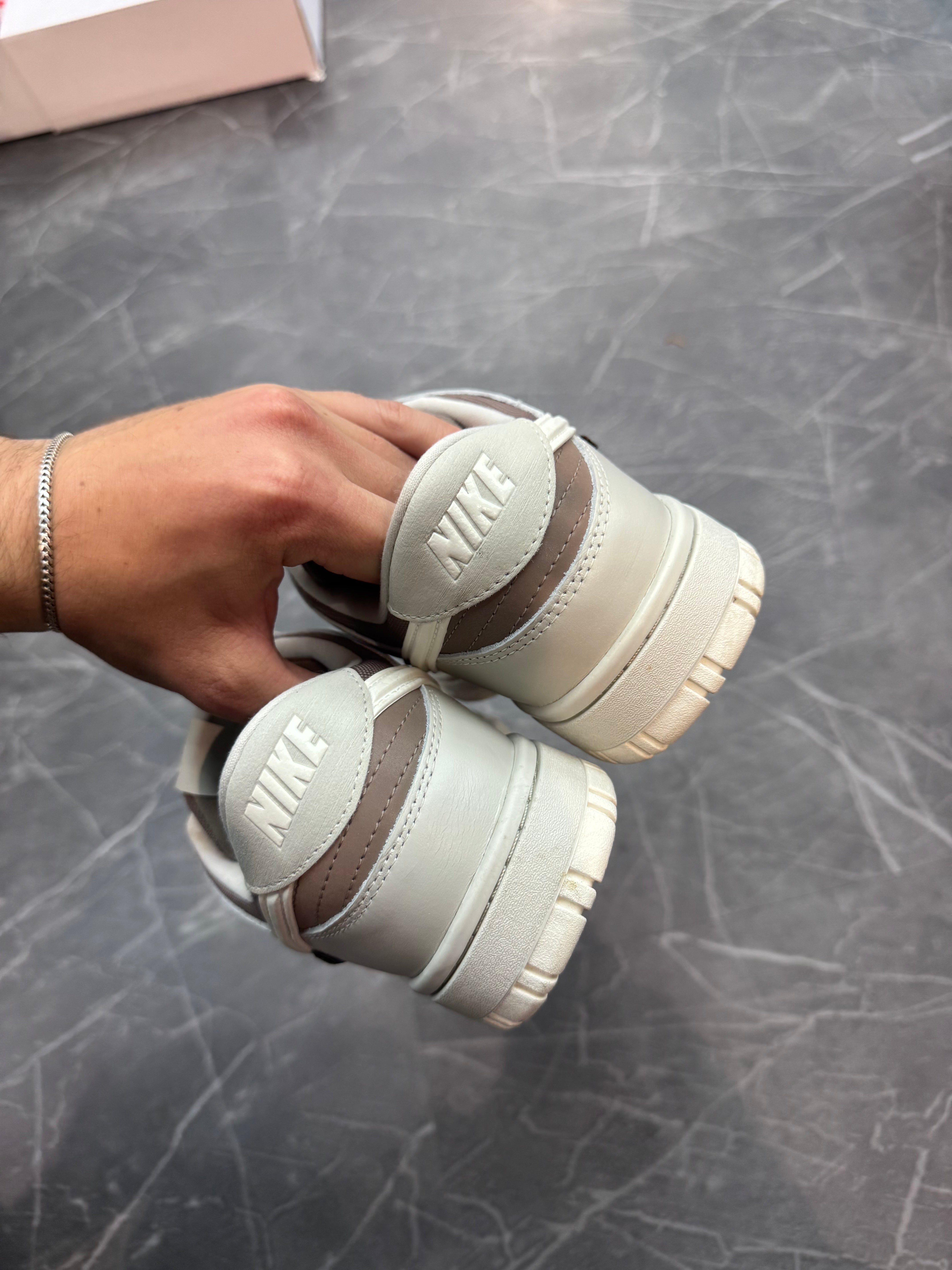 Nike Dunk Low Gore-Tex “Light Bone”