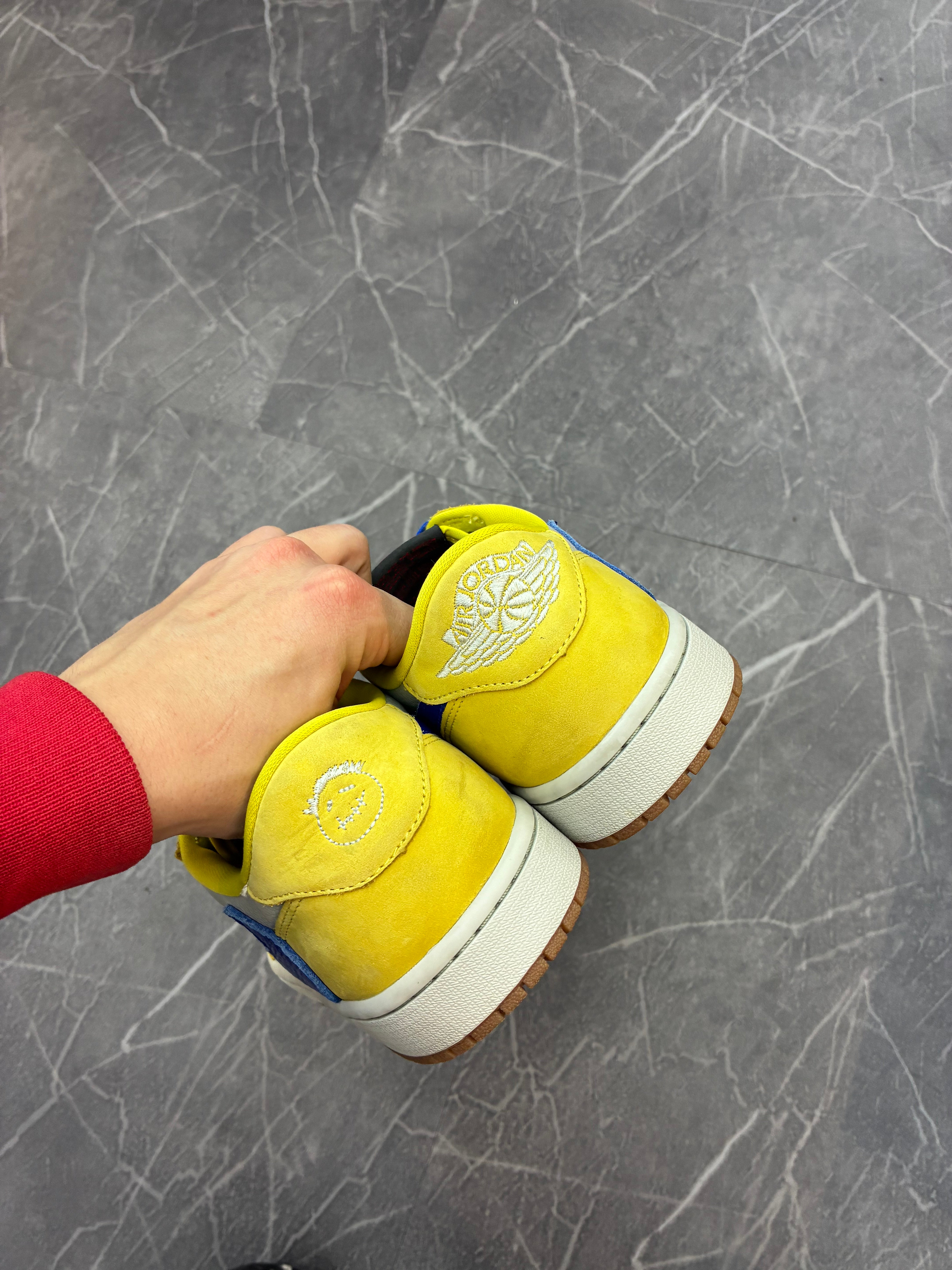 Travis Scott Jordan 1 Low “Canary”