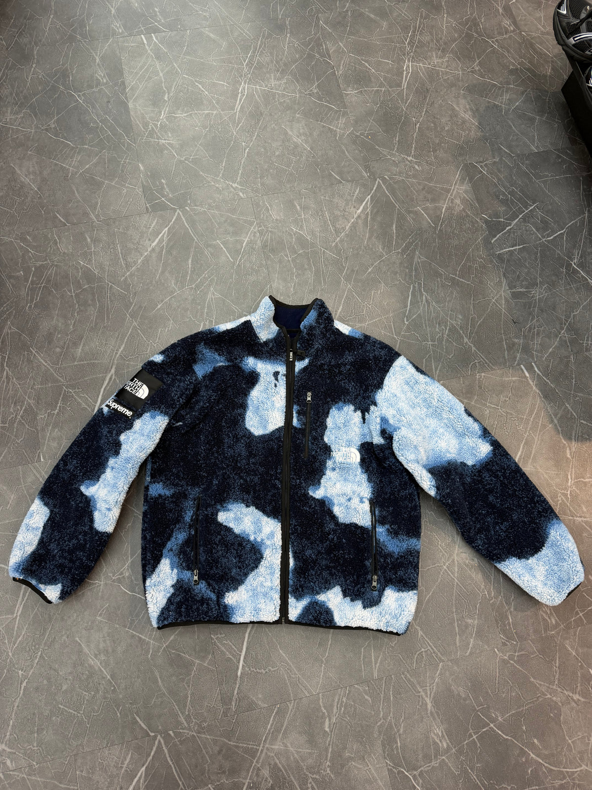 Supreme x The North Face Fleece Jacket “Bleached Denim”