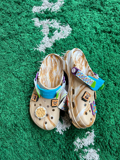 Crocs “Cinnamon Toast Crunch”