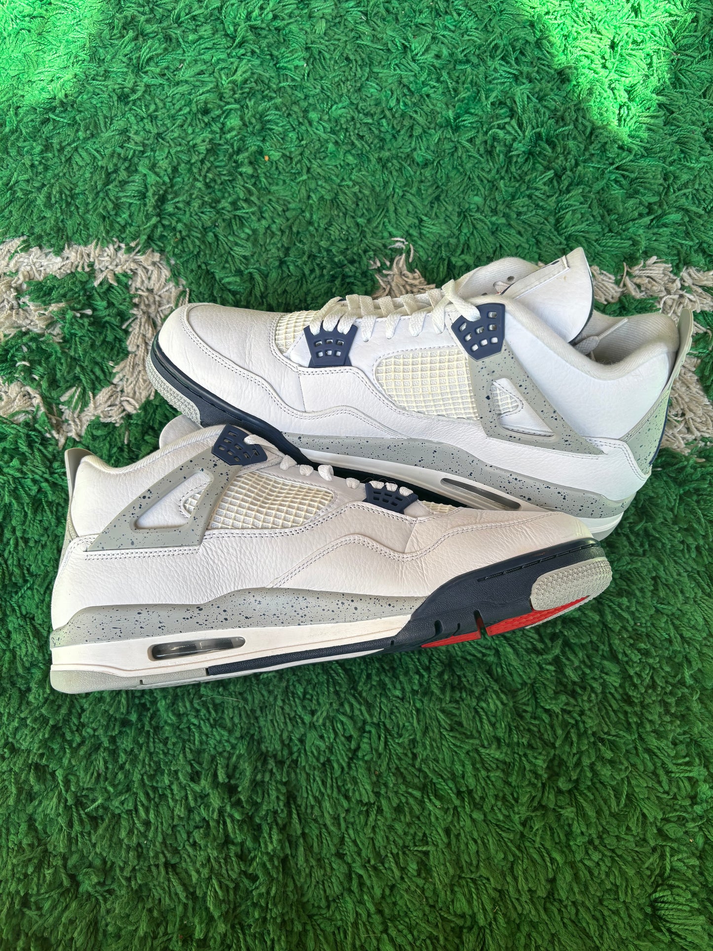 Jordan 4 “Midnight Navy”