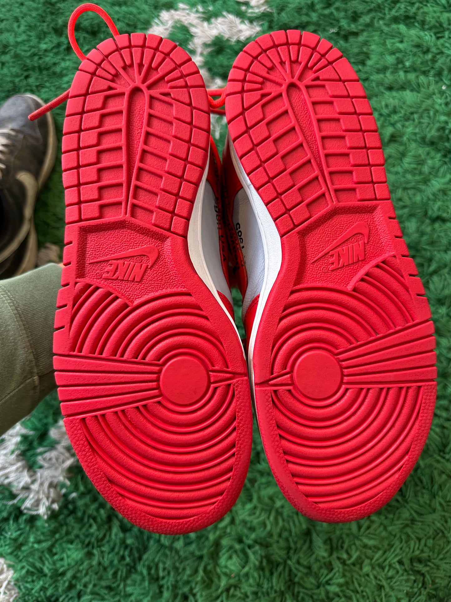 Nike Dunk Low Off White “University Red”