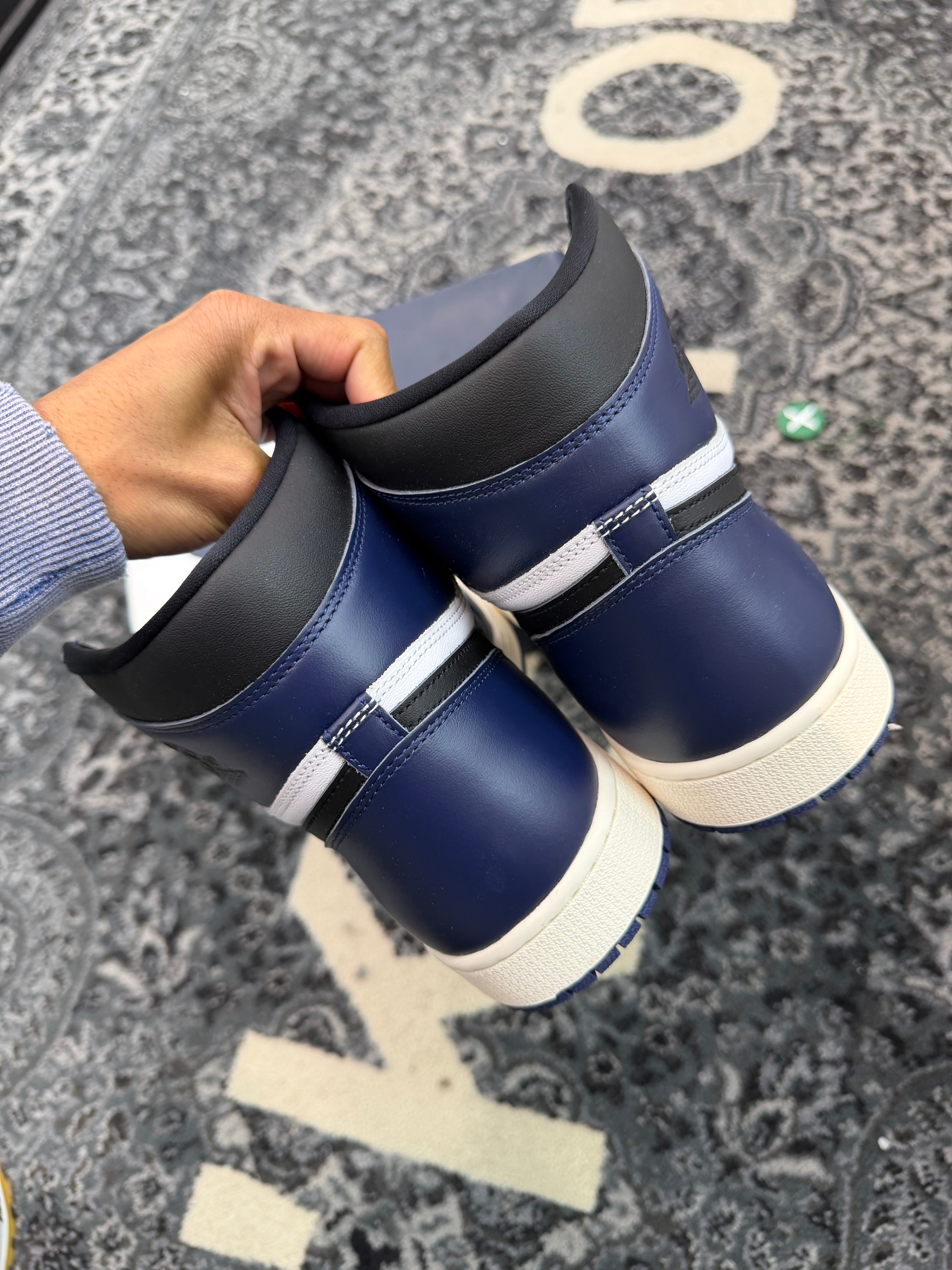 Jordan 1 High “Midnight Navy”