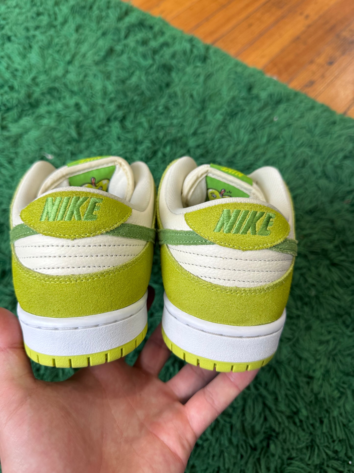 Nike Dunk Low SB “Green Apple”