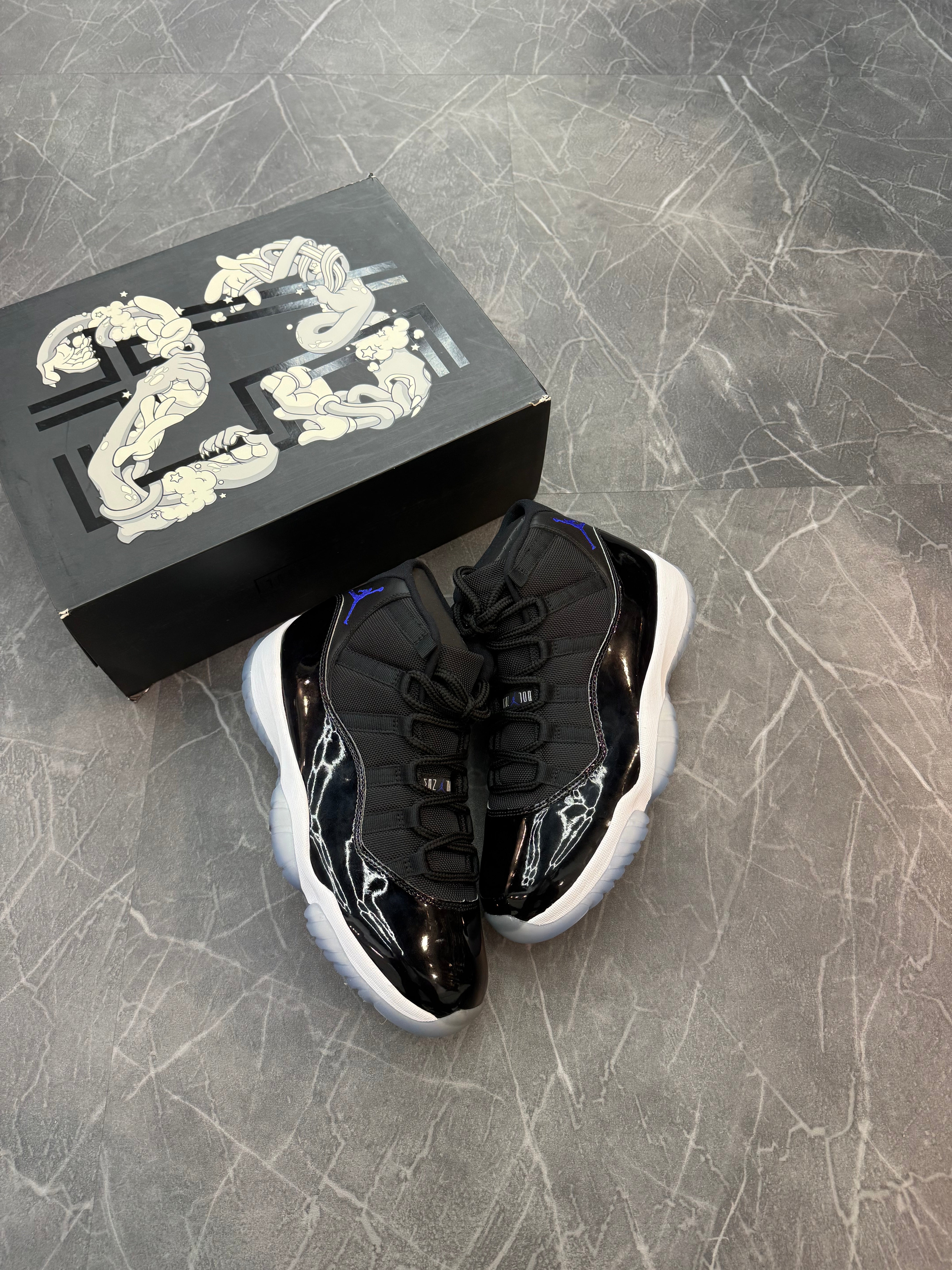 Jordan 11 Space Jam (2016)