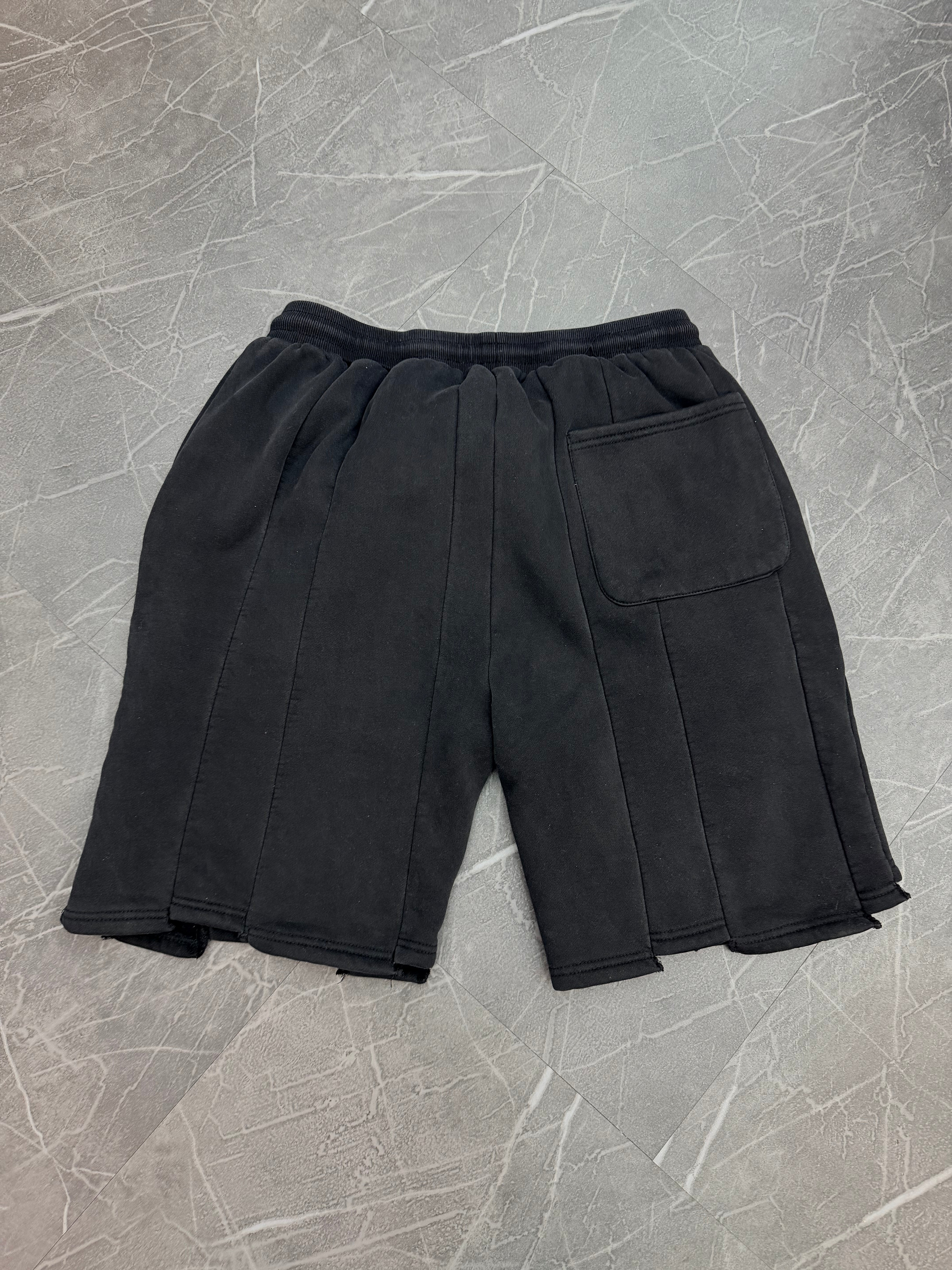 GV Gallery Raspberry Hills Shorts “Black”