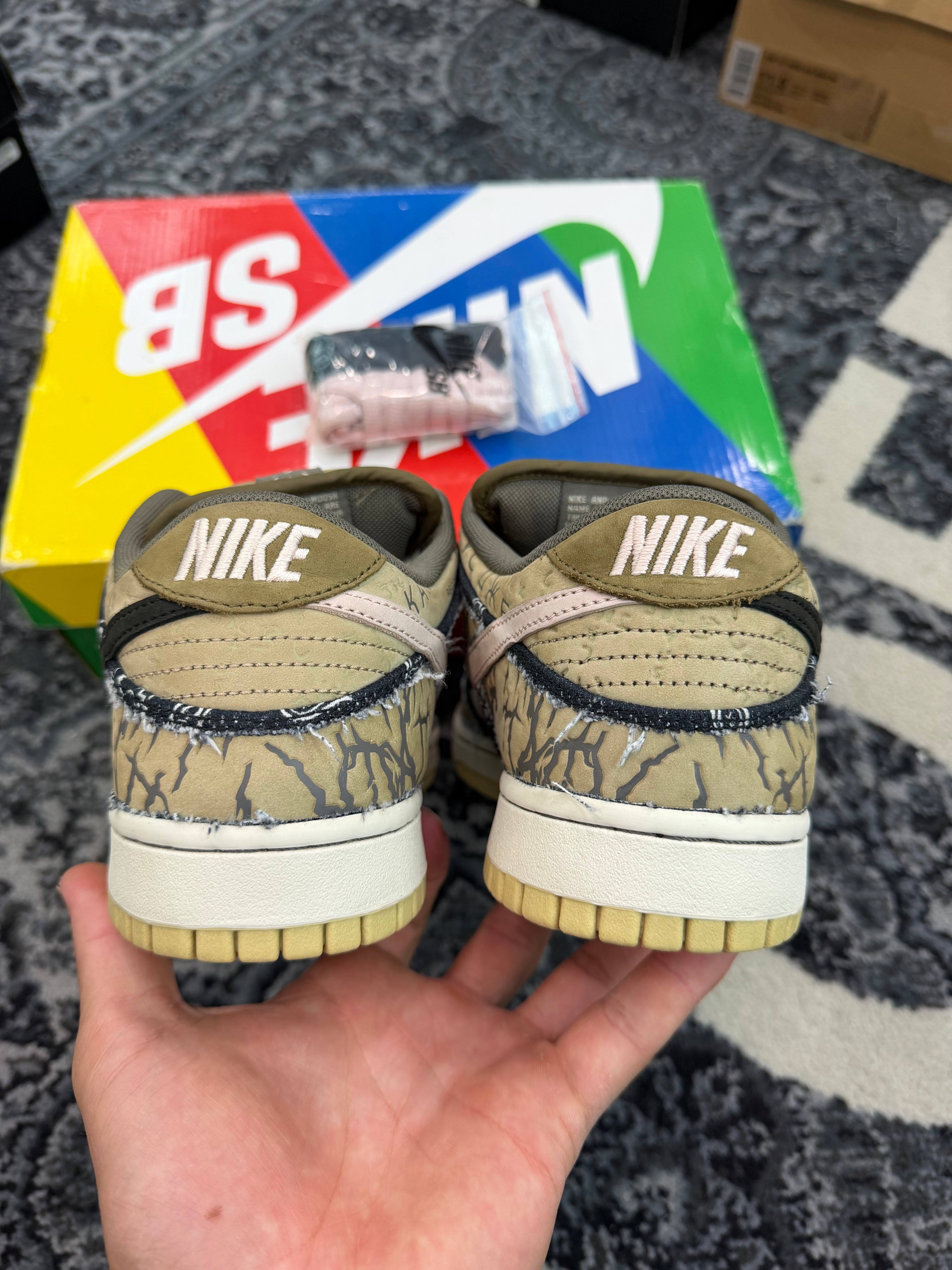 Nike Dunk Low SB “Travis Scott”