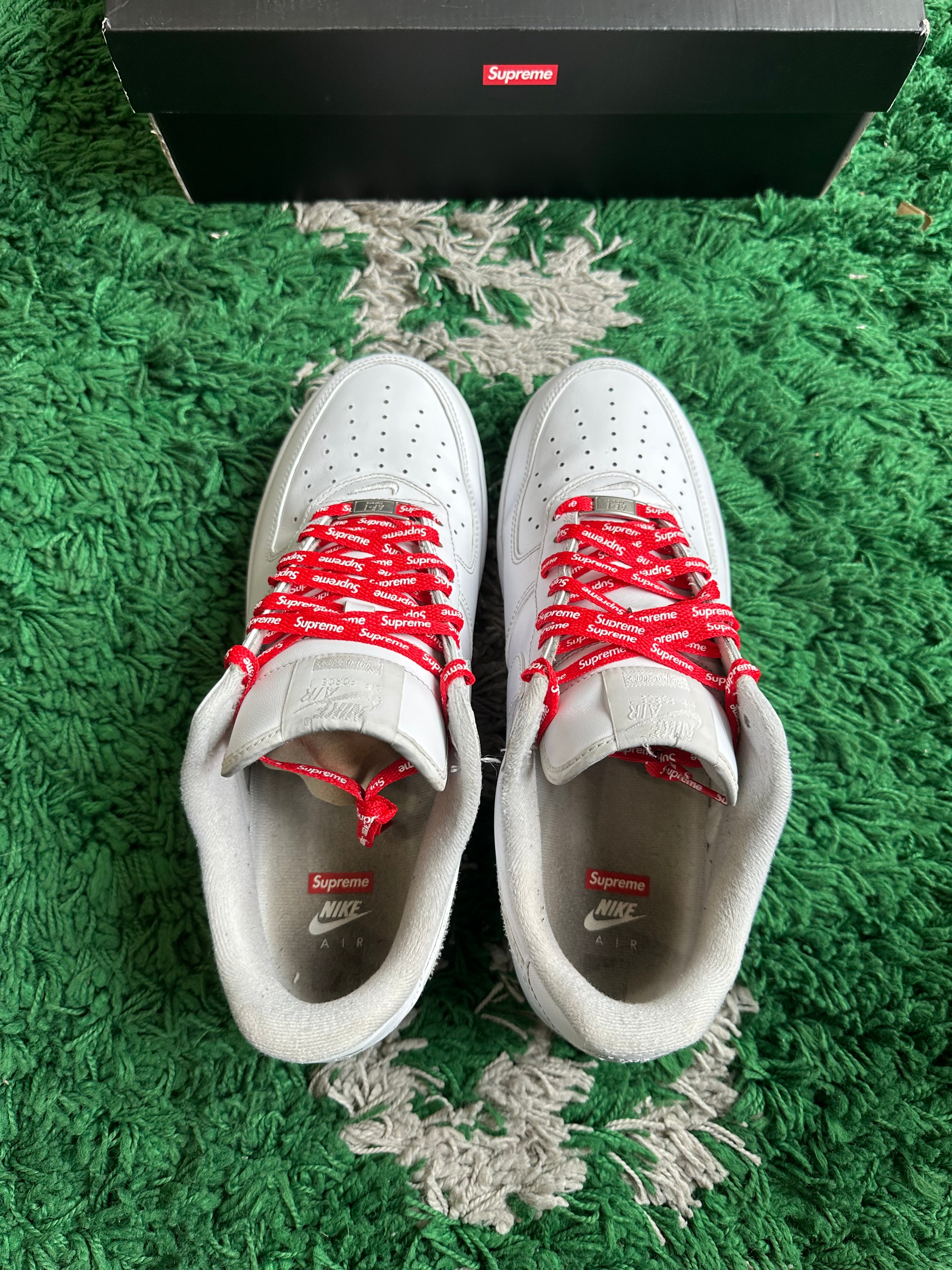 Nike Air Force 1 Low Supreme “White”