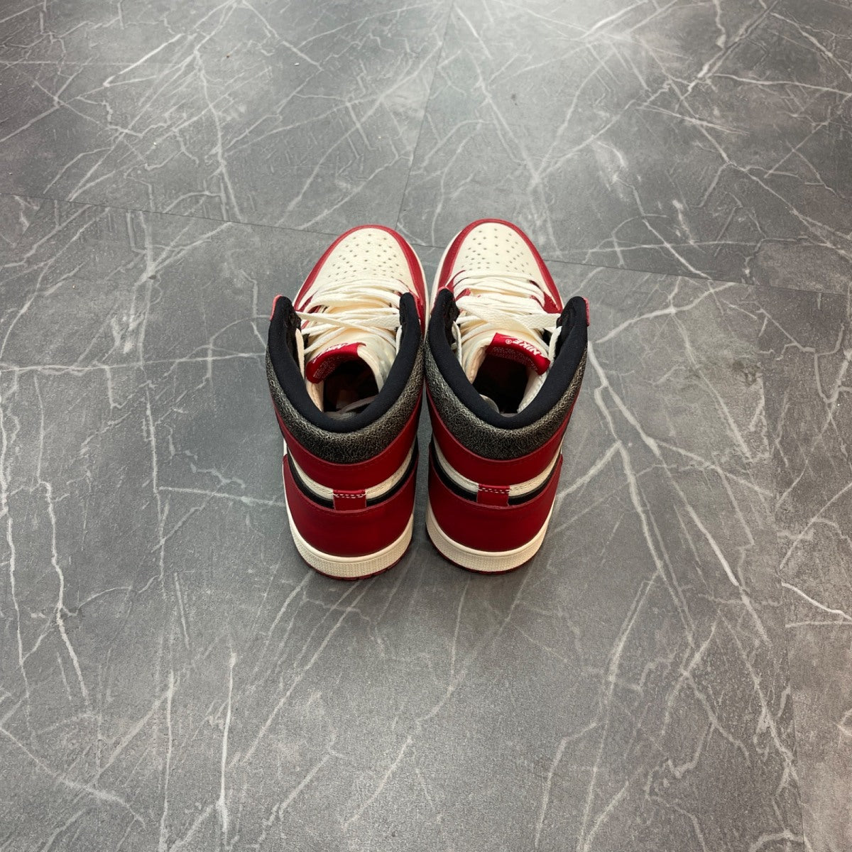 Jordan 1 Retro High OG Chicago Lost and Found - Image 7