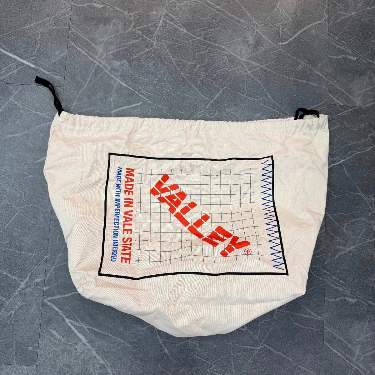 Vale Forever Airport Duffle 'Silver' - Image 6