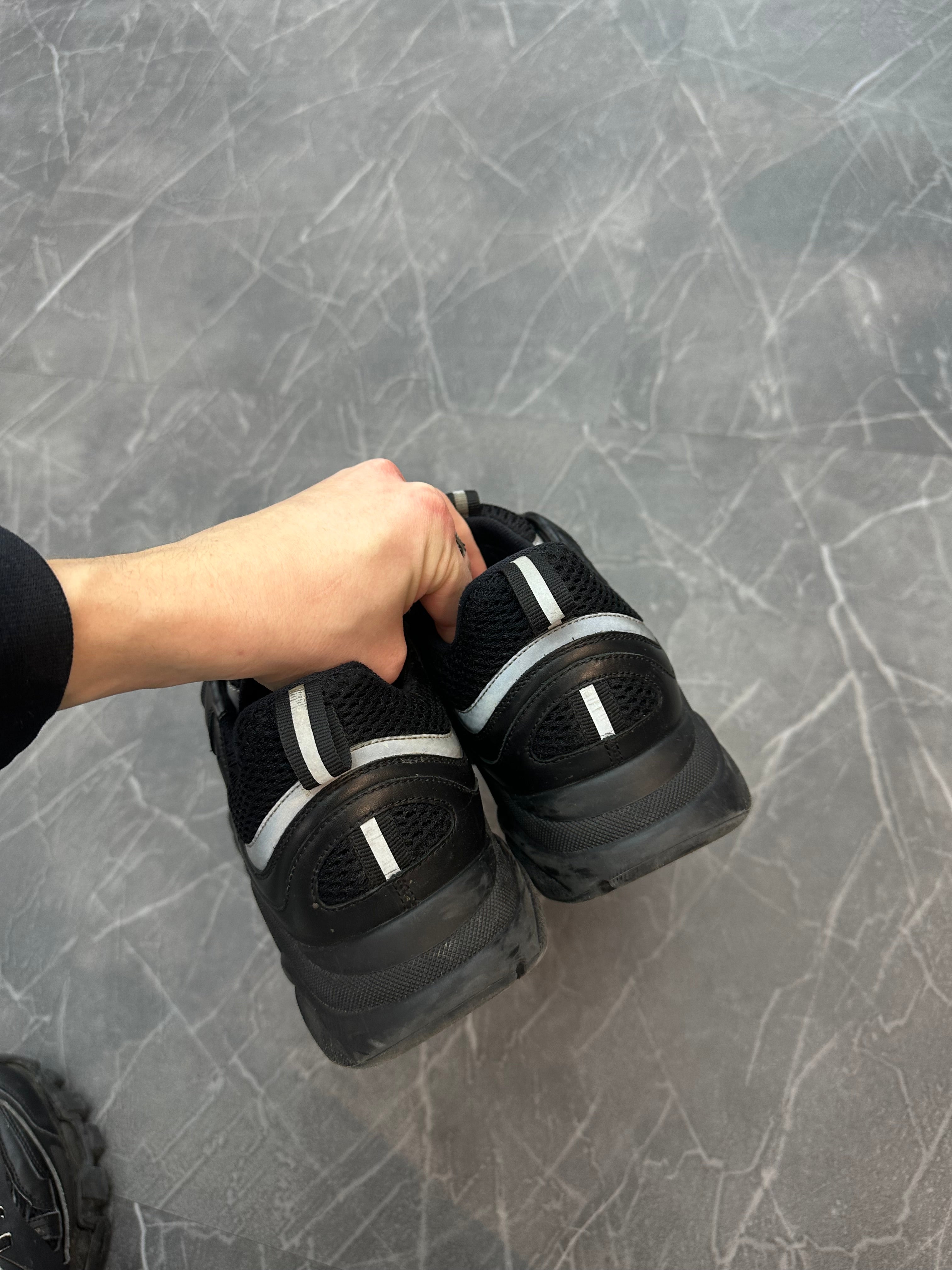 DIOR B30 “Black”