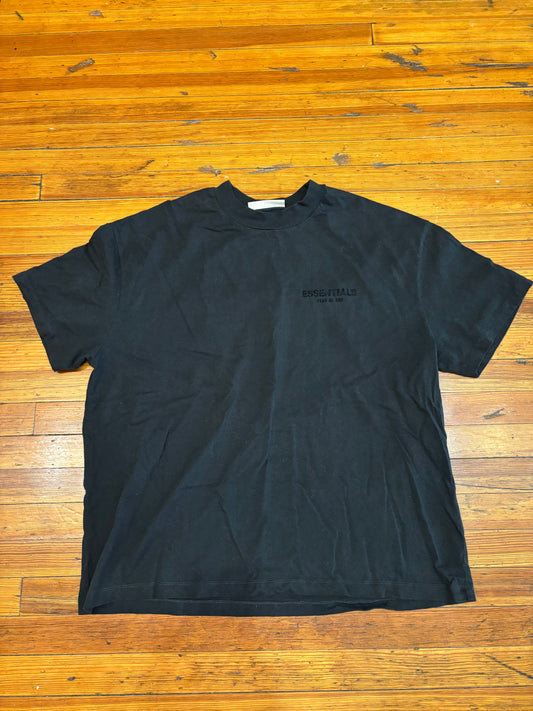 Essentials Tee “Black”