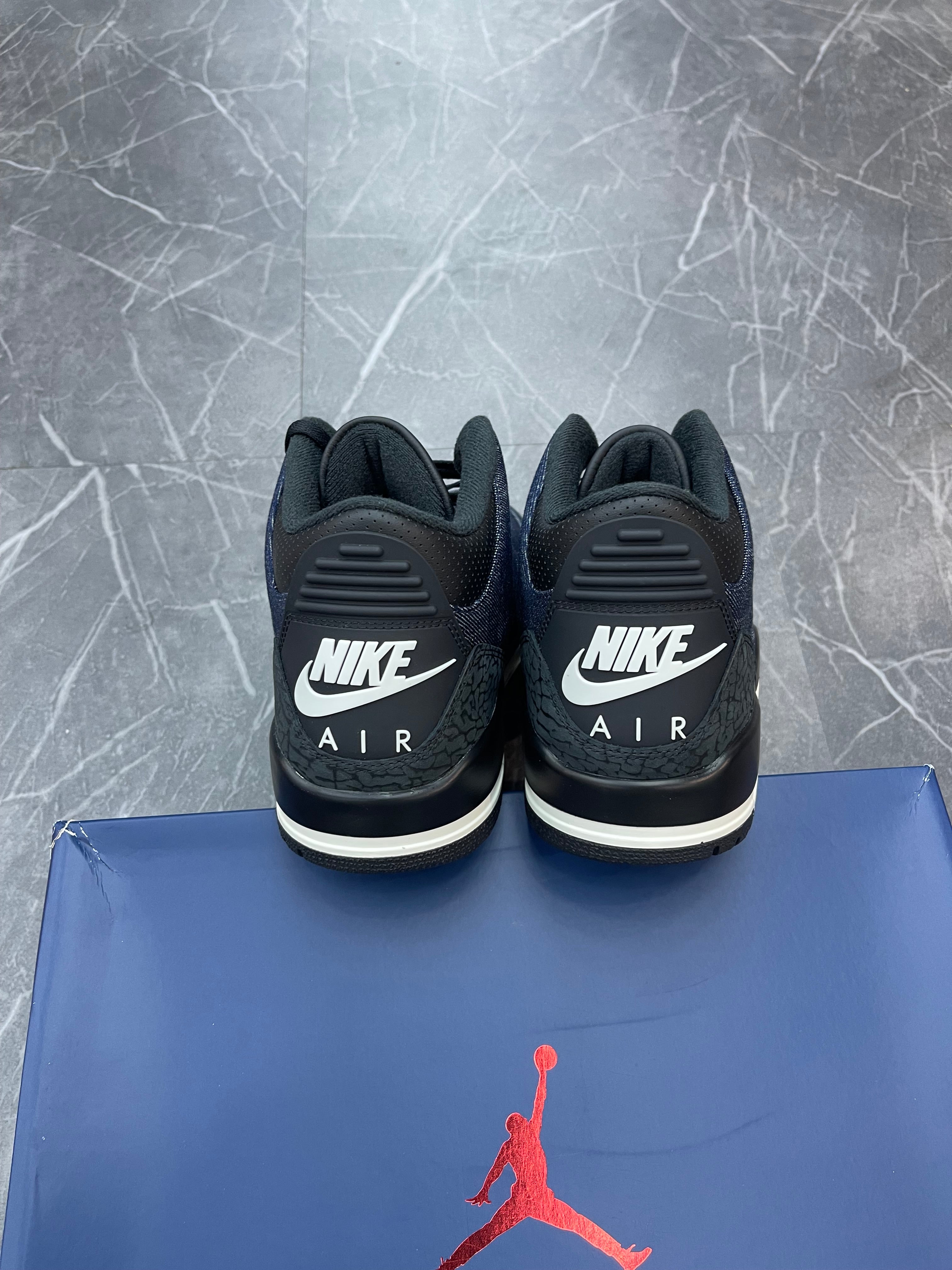 Jordan 2 Levi’s “Indigo”