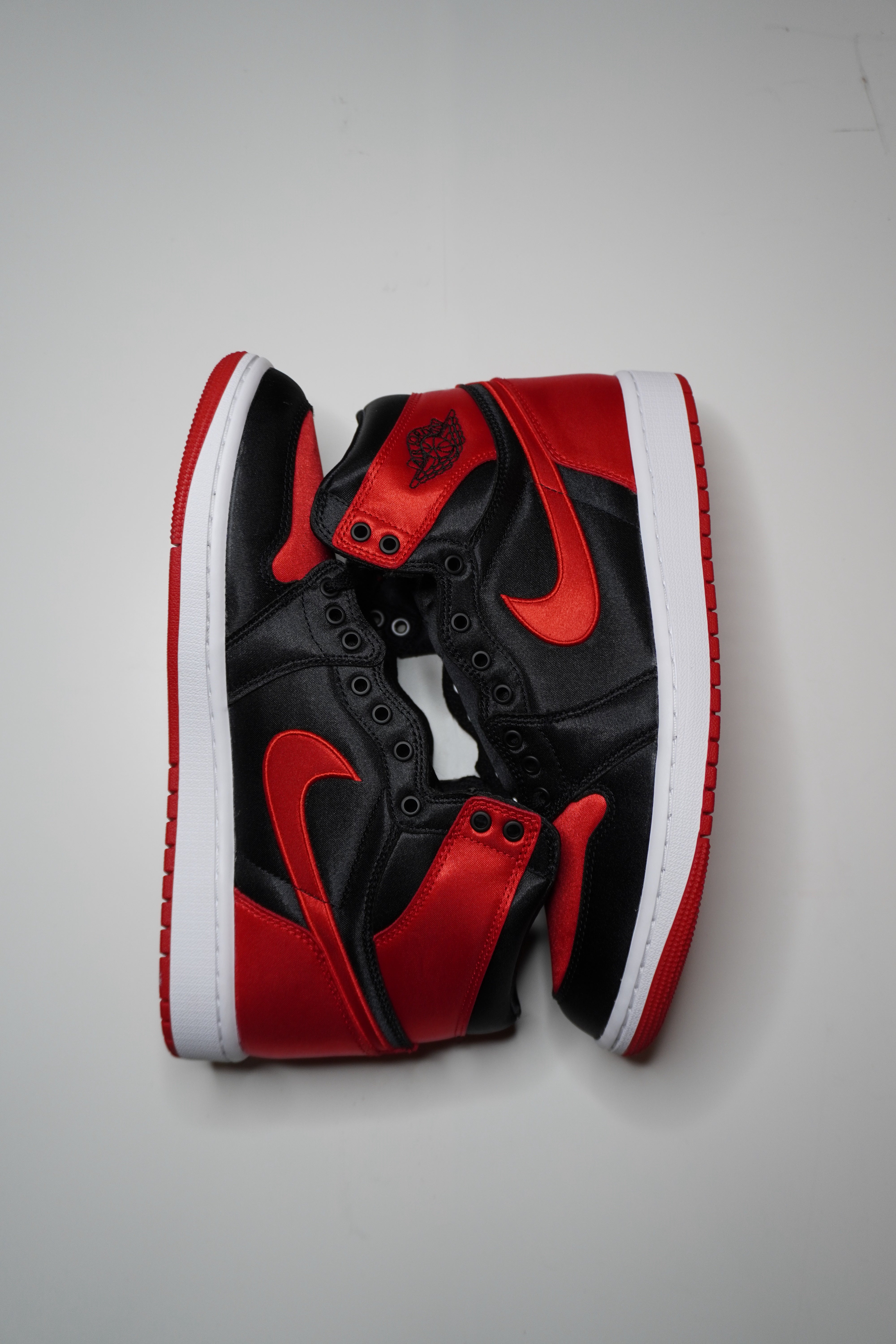 Jordan 1 High “Satin Bred”
