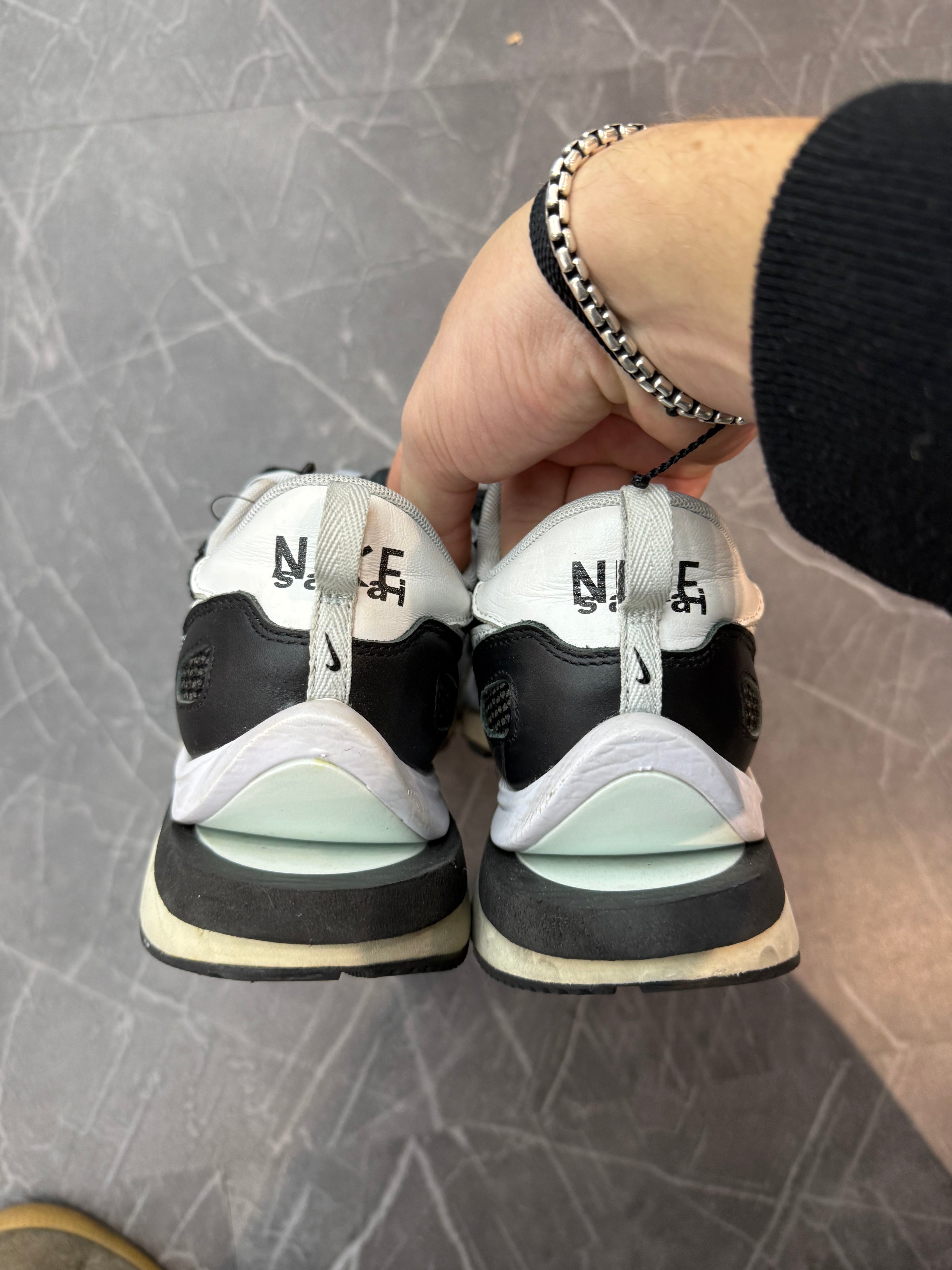 Nike Sacai Vaporwaffle “Black White”