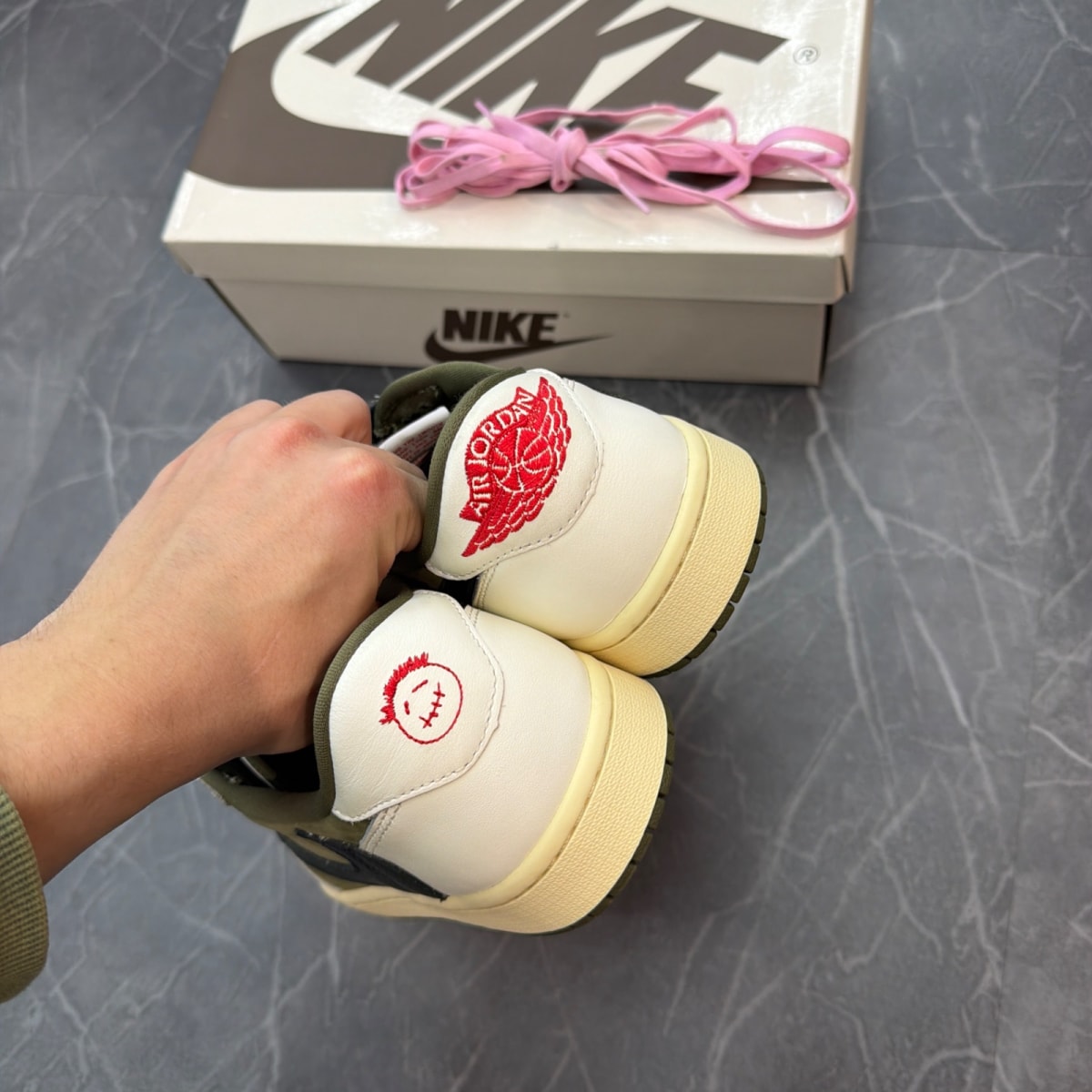 Jordan 1 Retro Low OG SP Travis Scott Medium Olive - Image 4