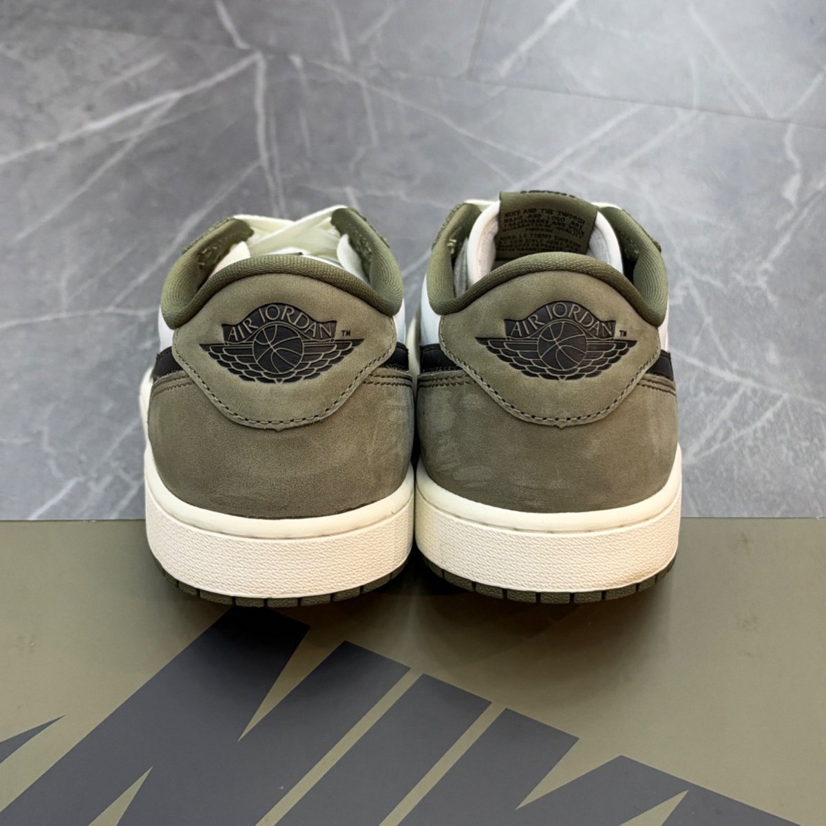 Jordan 1 Retro Low OG Medium Olive (Size 10.5) (VNDS)