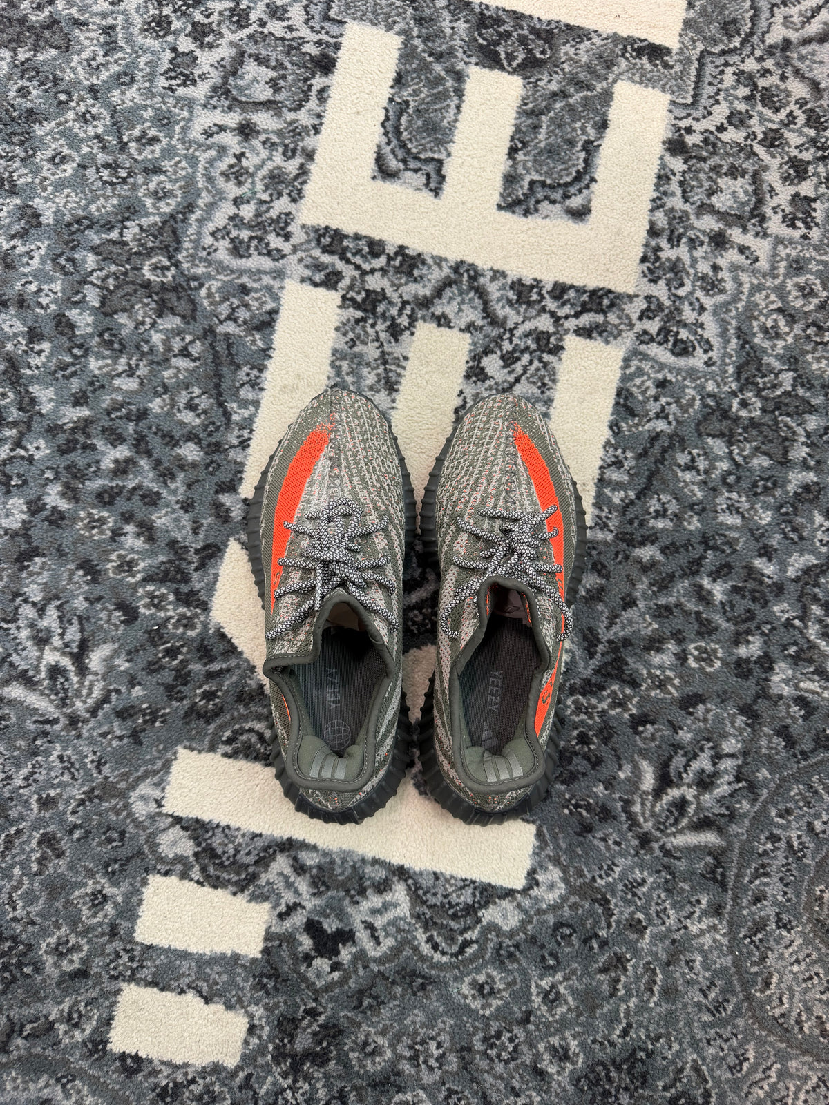 adidas Yeezy Boost 350 V2 Carbon Beluga
