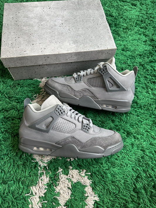 Jordan 4 “Wet Cement”