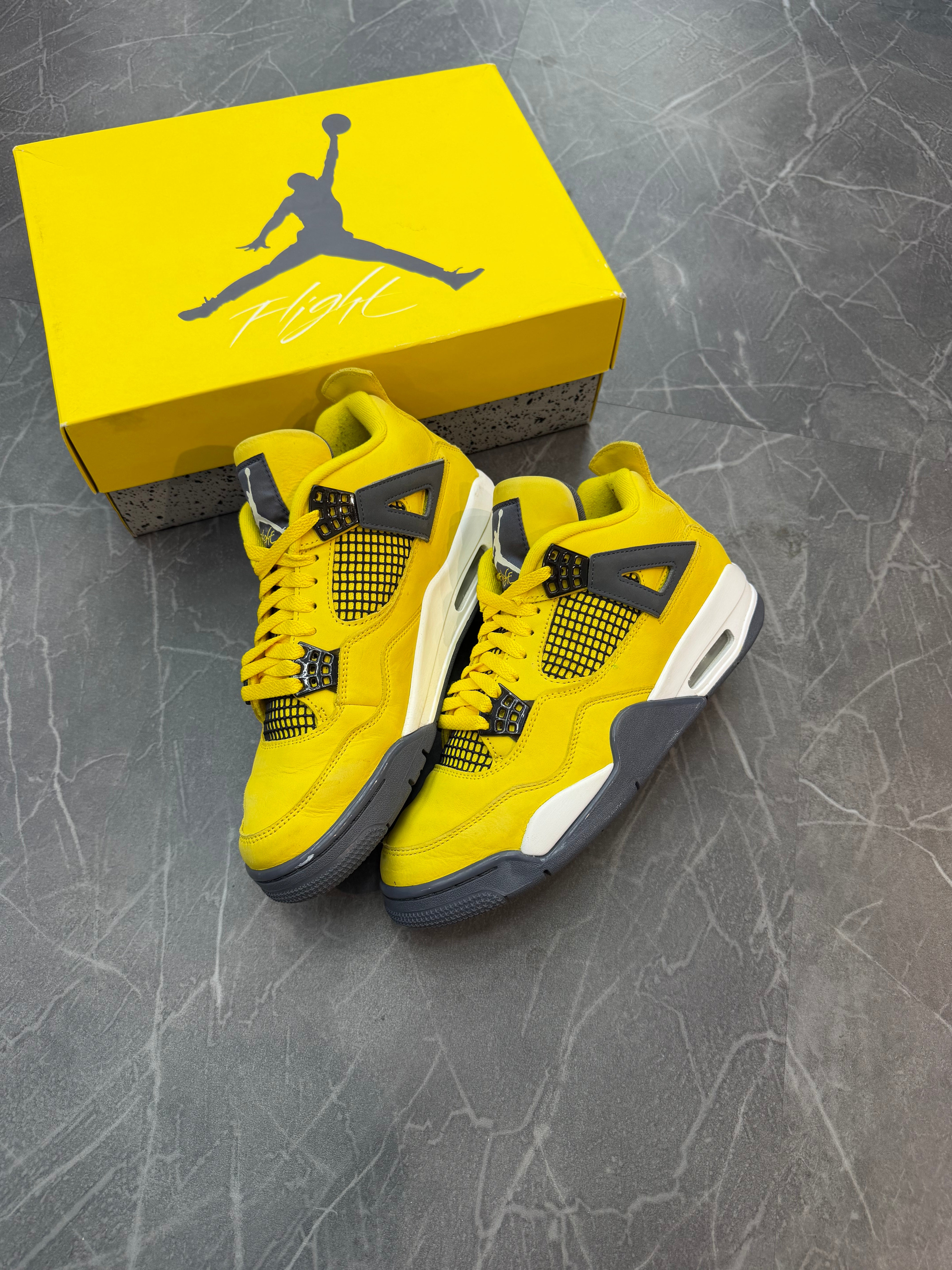 Jordan 4 “Lightning”