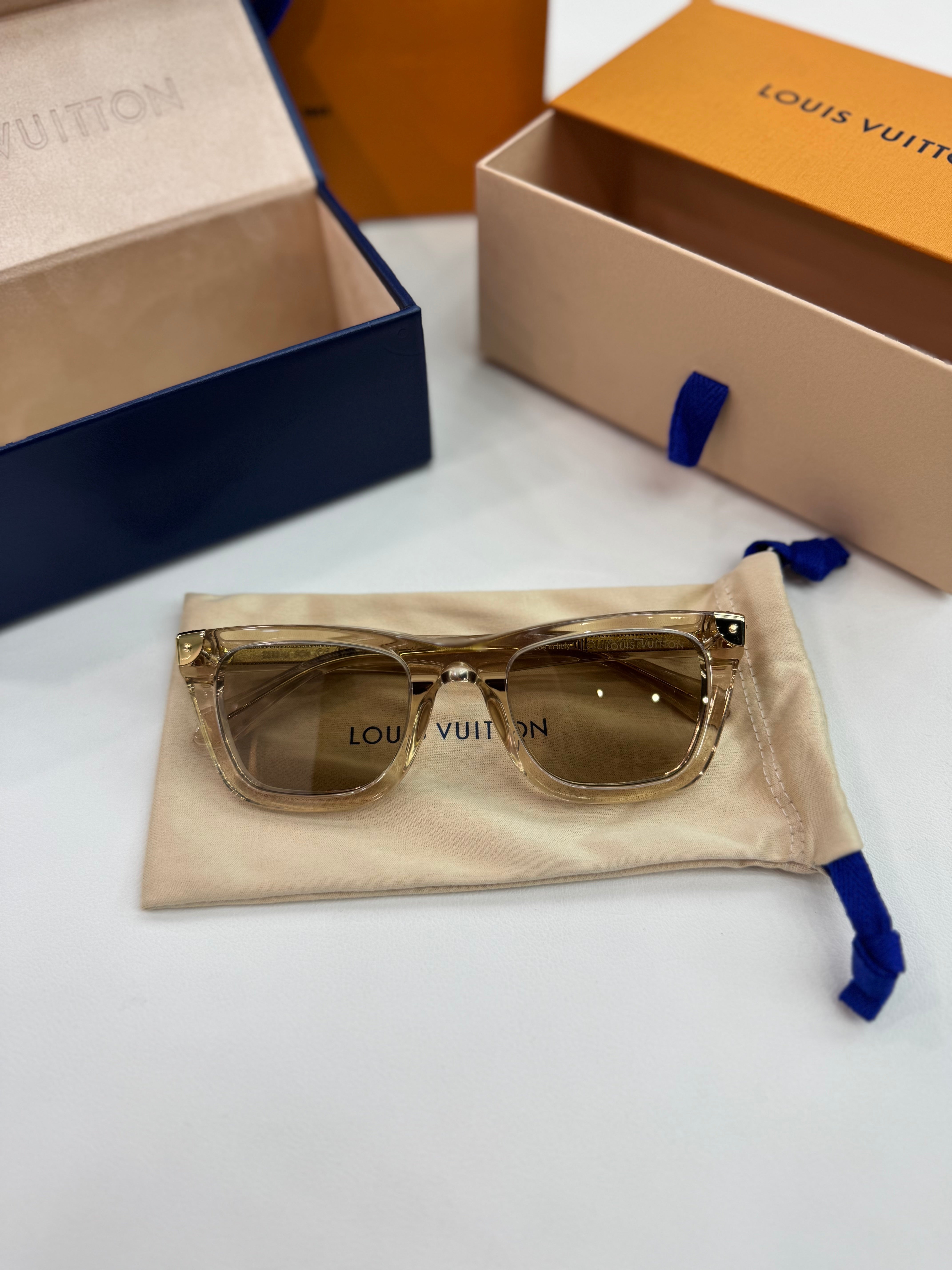 LV Heritage Square Sunglasses Champagne
