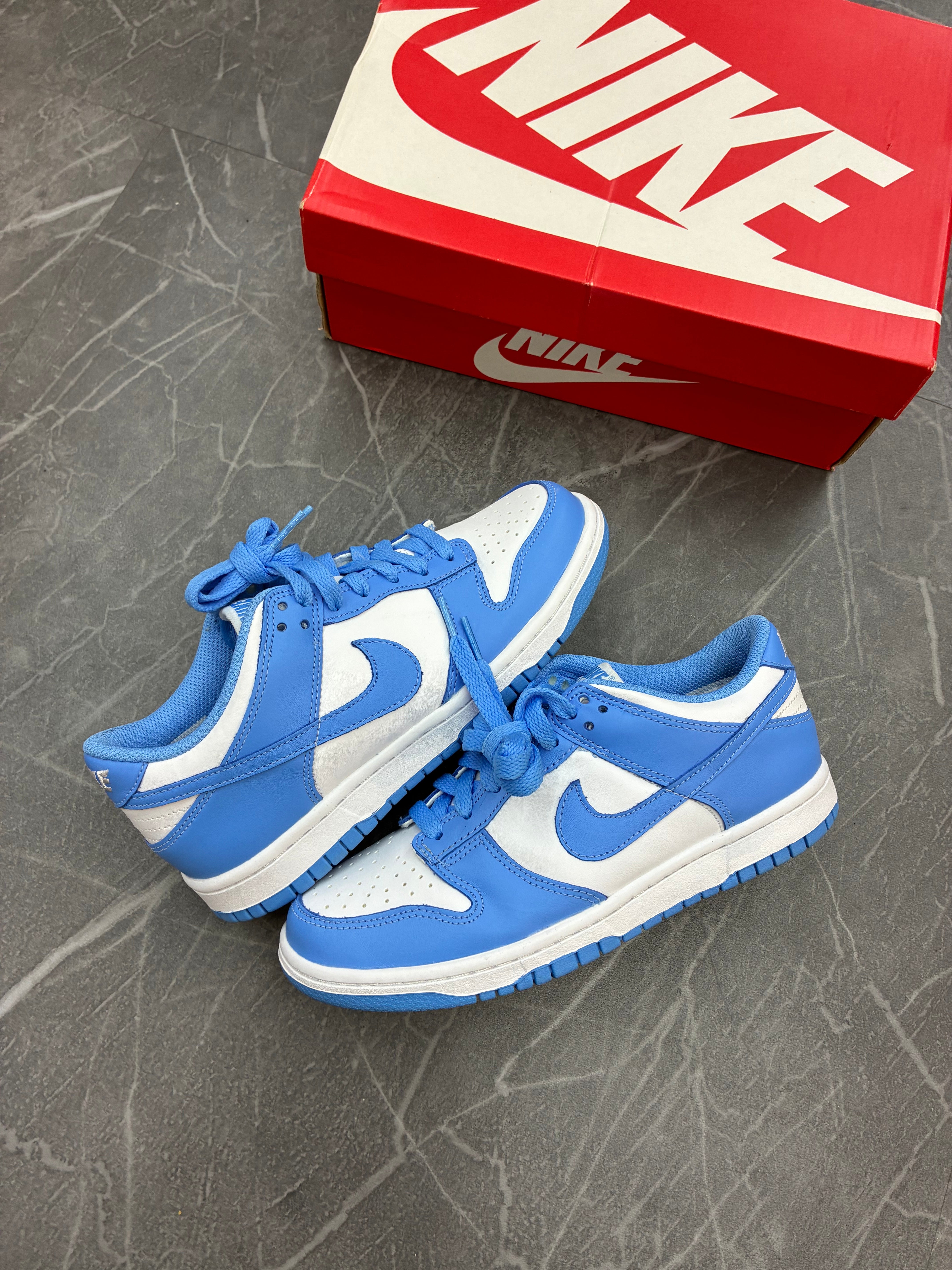 Nike Dunk Low “UNC”