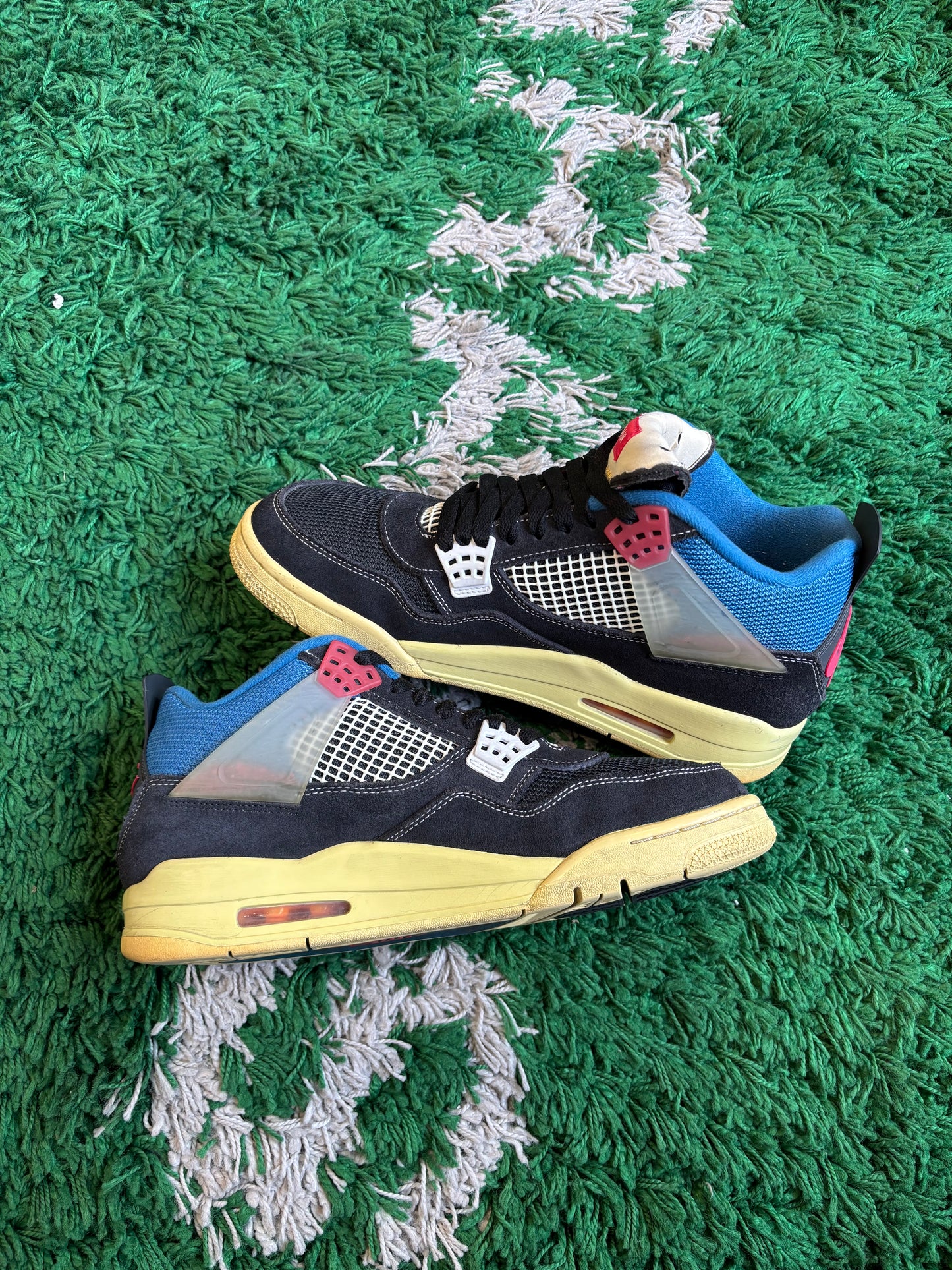 Jordan 4 Union “Off Noir”