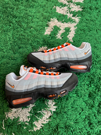 Nike Air Max 95 OG Big Bubble “Mandarin Orange”