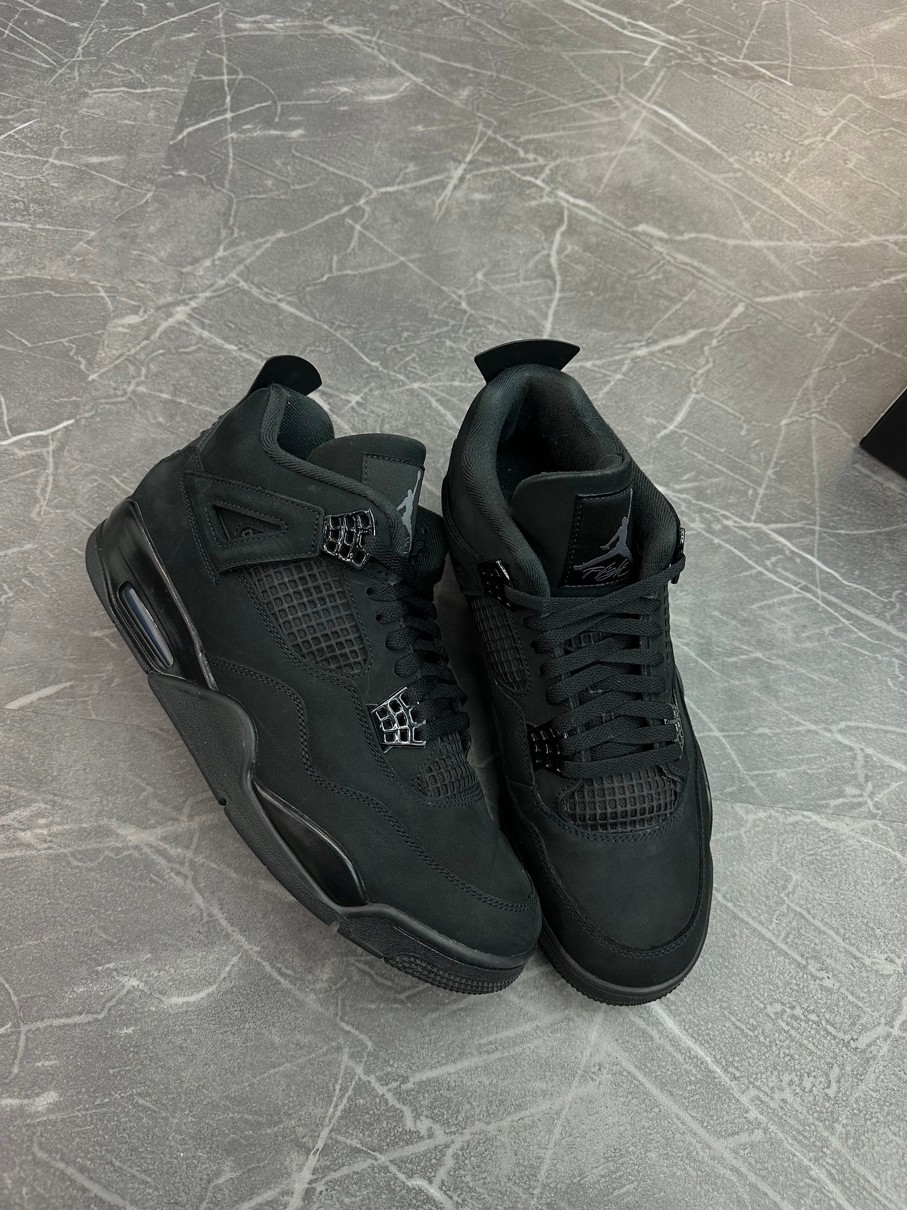 Jordan 4 “Black Cat” (2025)
