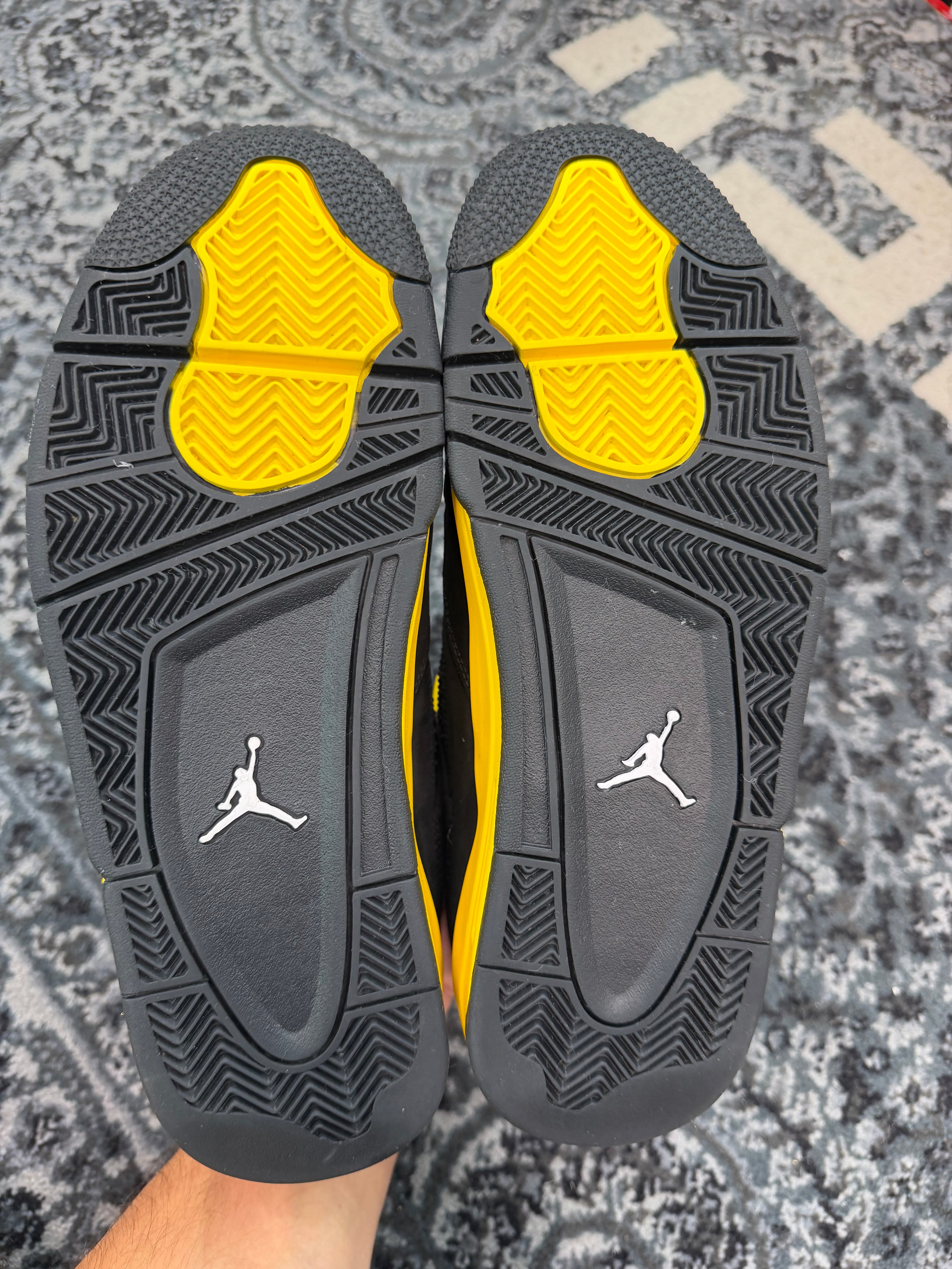 Jordan 4 “Thunder”