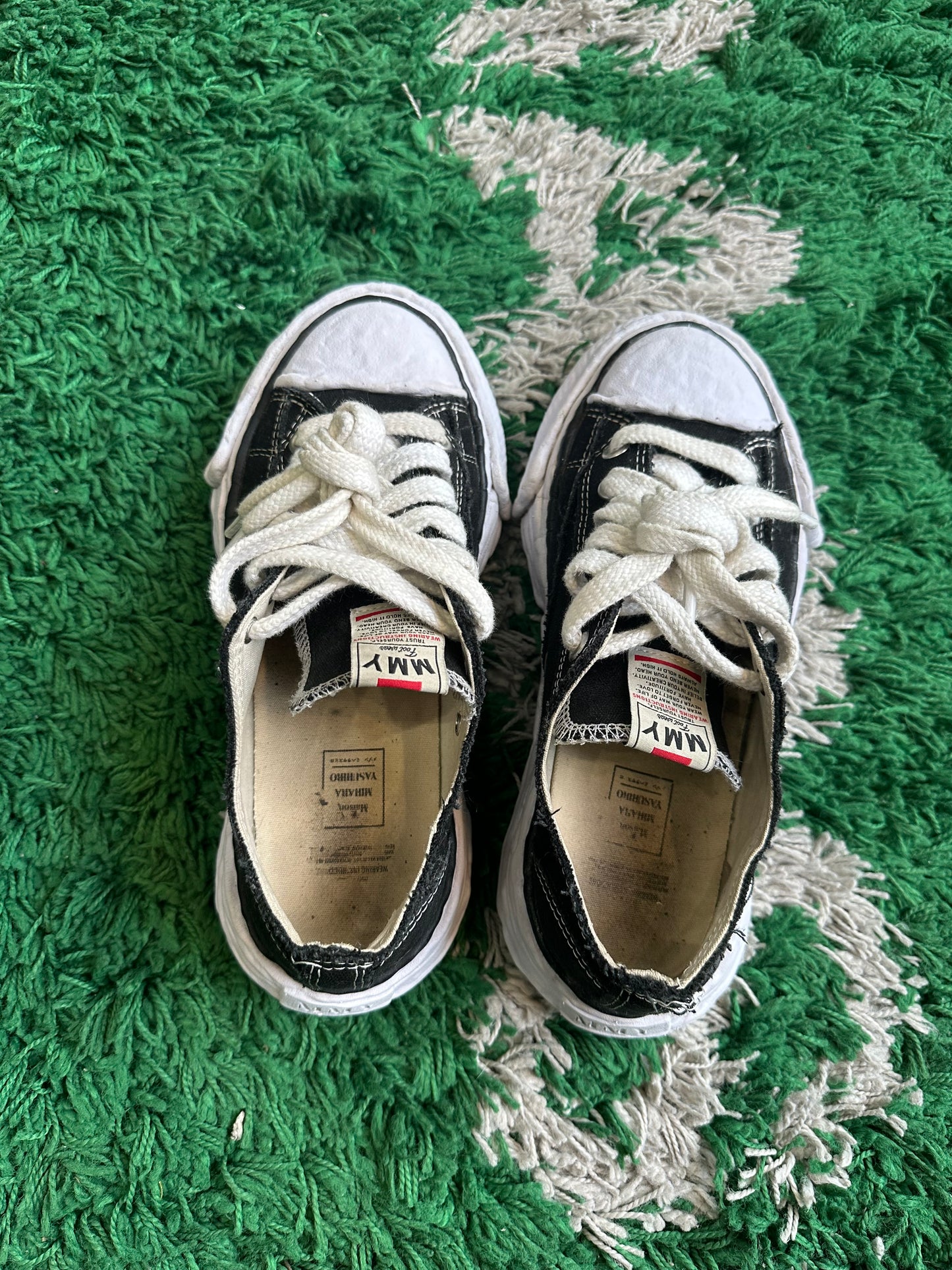 Maison Mihara Low Top “Black”