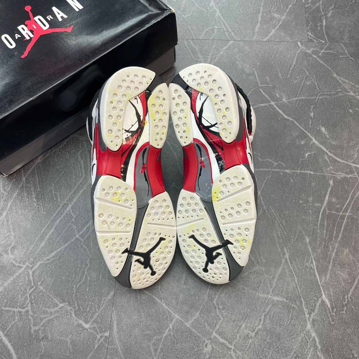 Jordan 8 Retro White True Red (2025) (Size 8) (Lightly Worn)