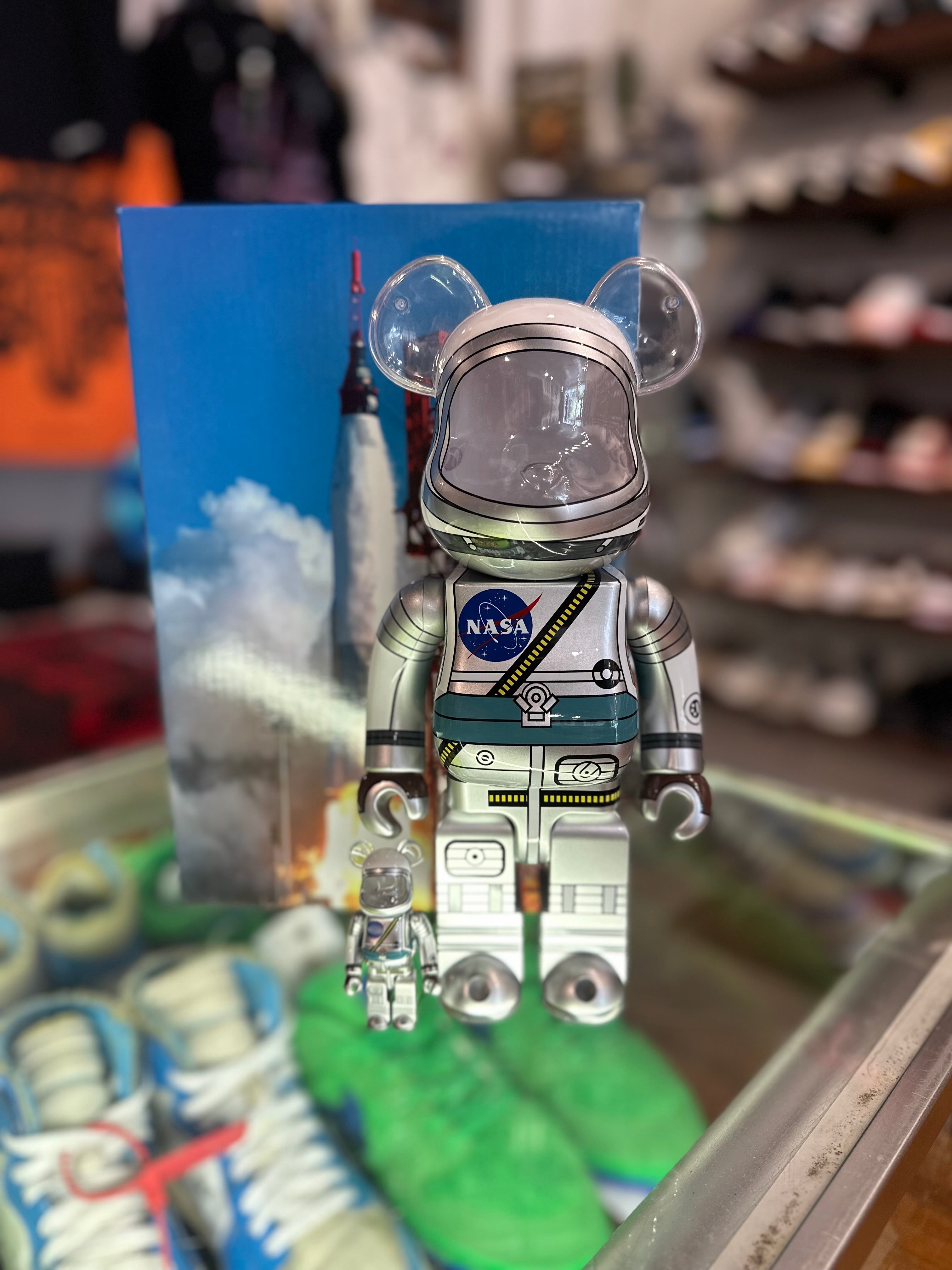 BearBrick 400% & 100% Set “NASA”