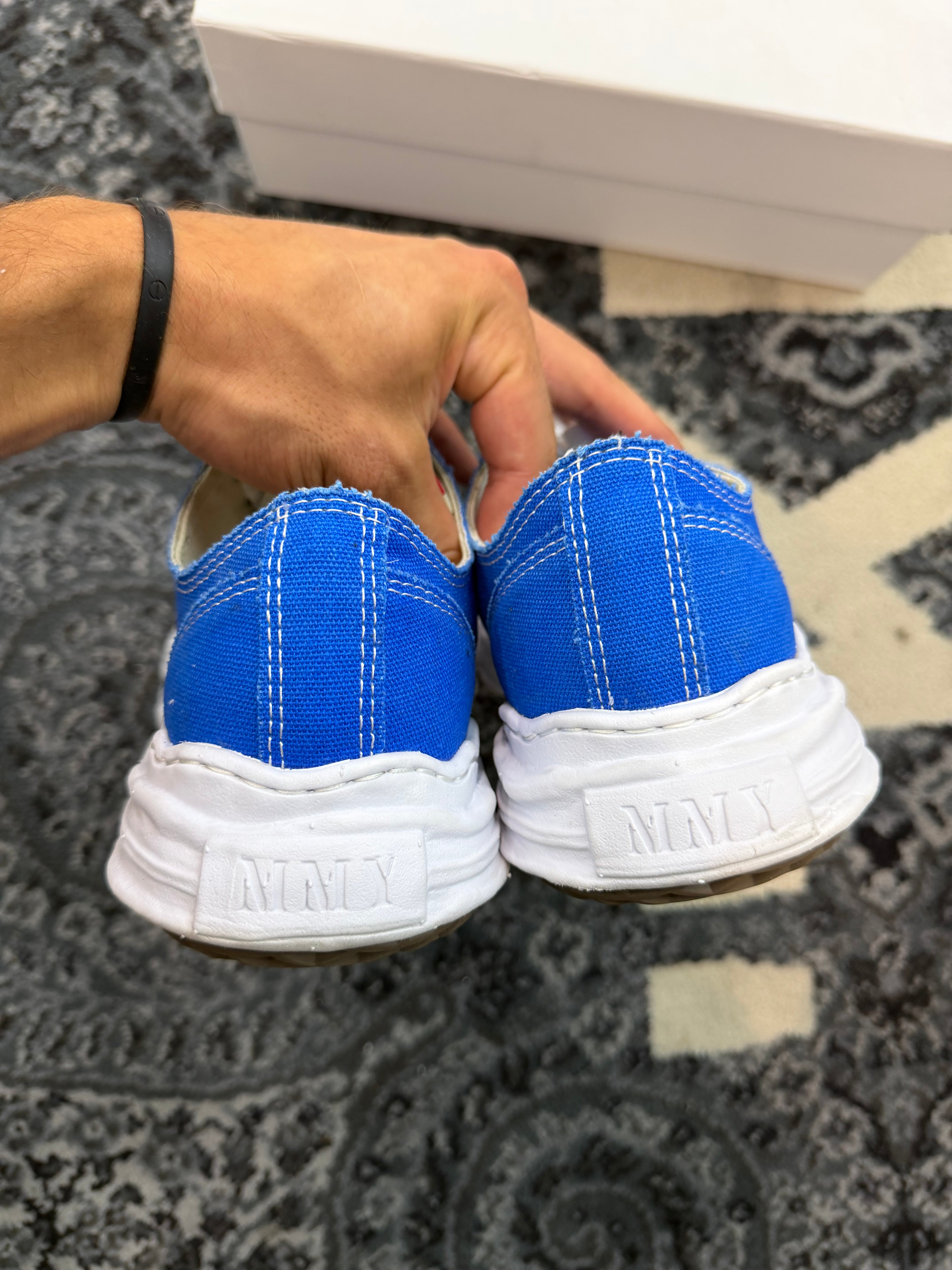 Maison Mihara Sneaker Low “Blue”
