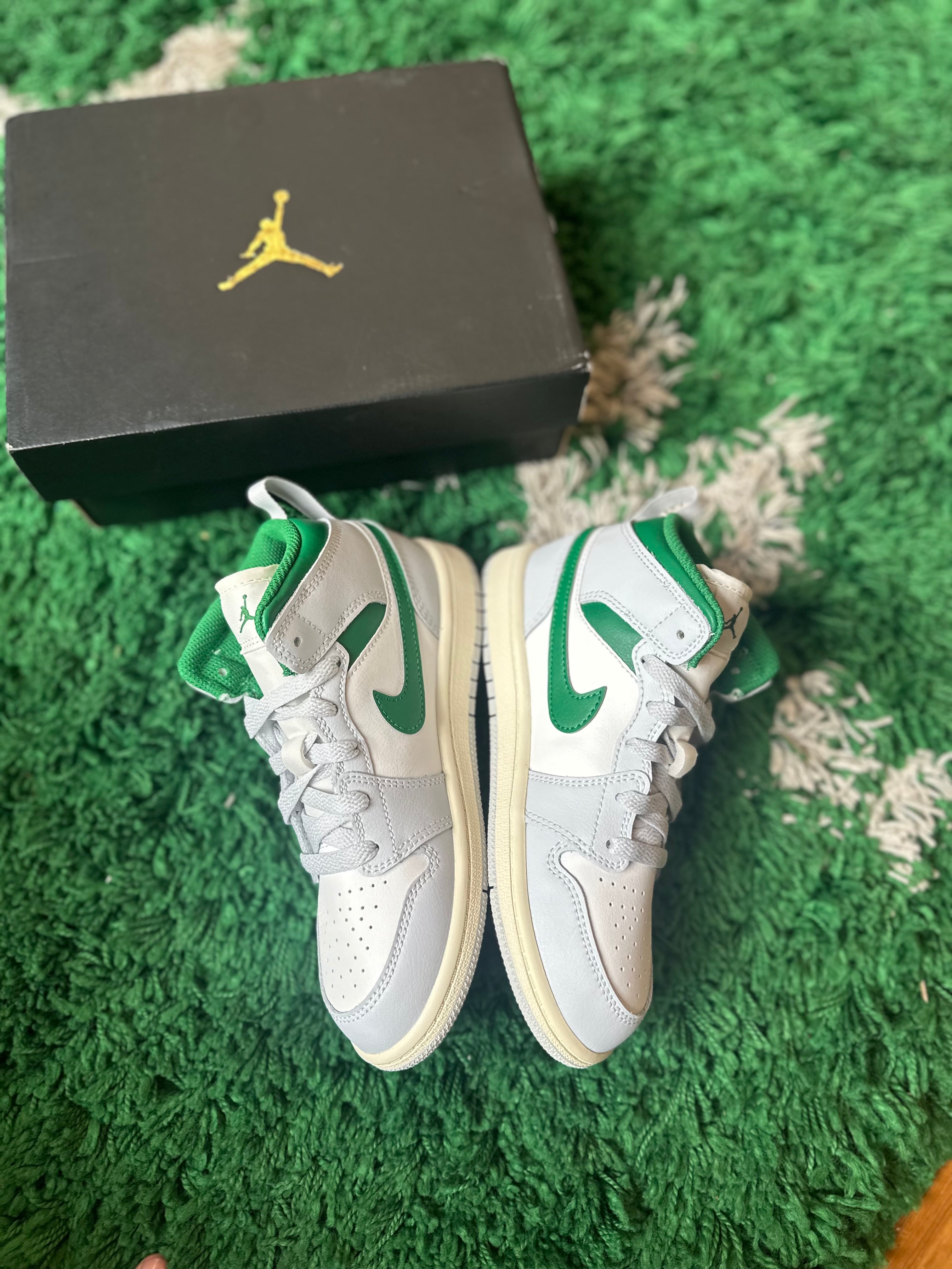Jordan 1 MID “Summit White Sail Green” PS
