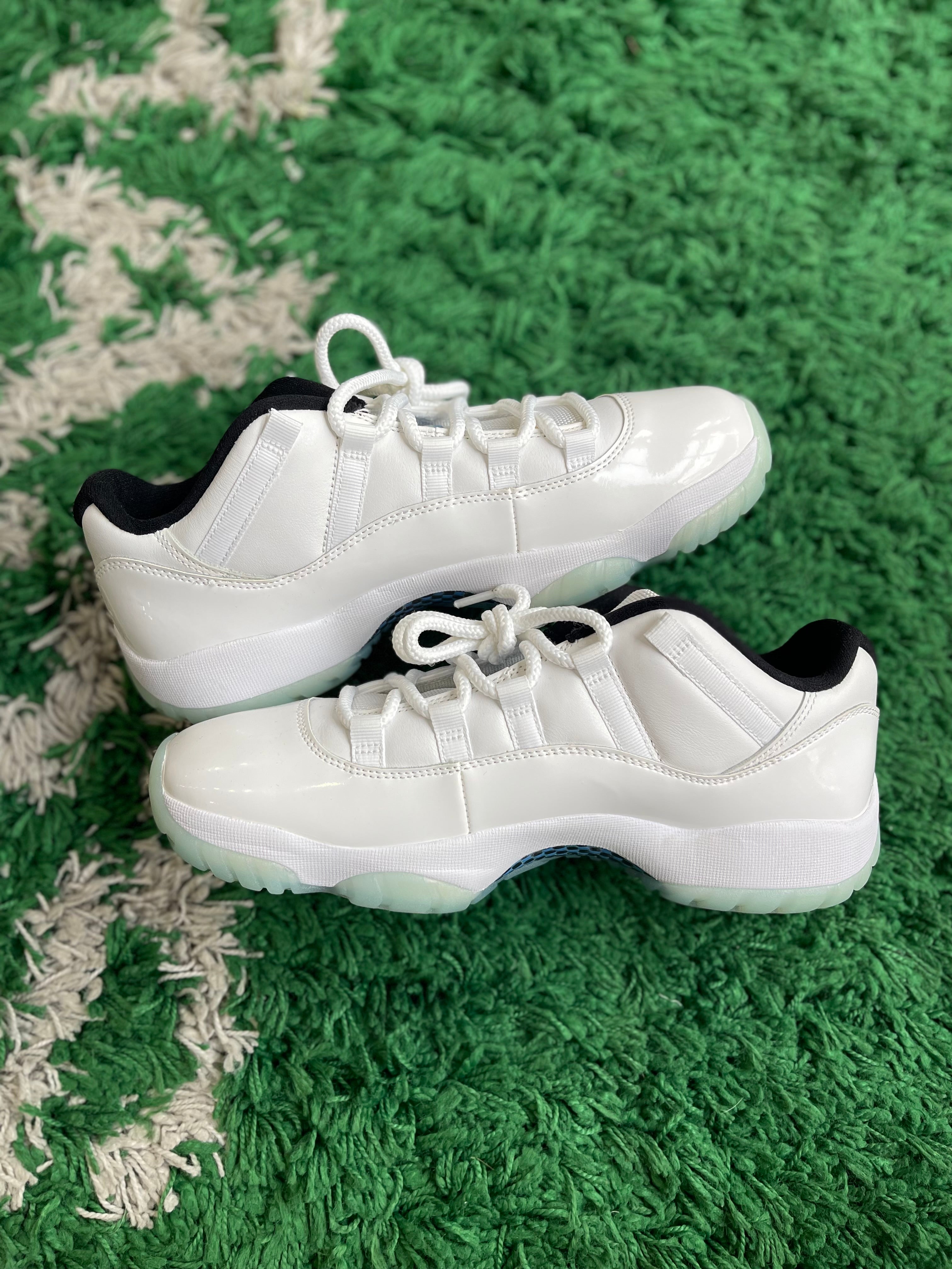 Jordan 11 Low “Legend Blue”