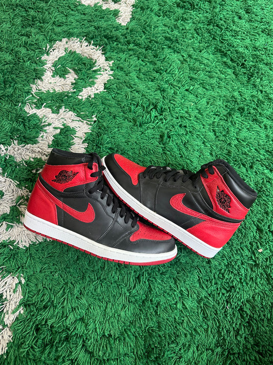 Jordan 1 High “Bred Banned” (2016)