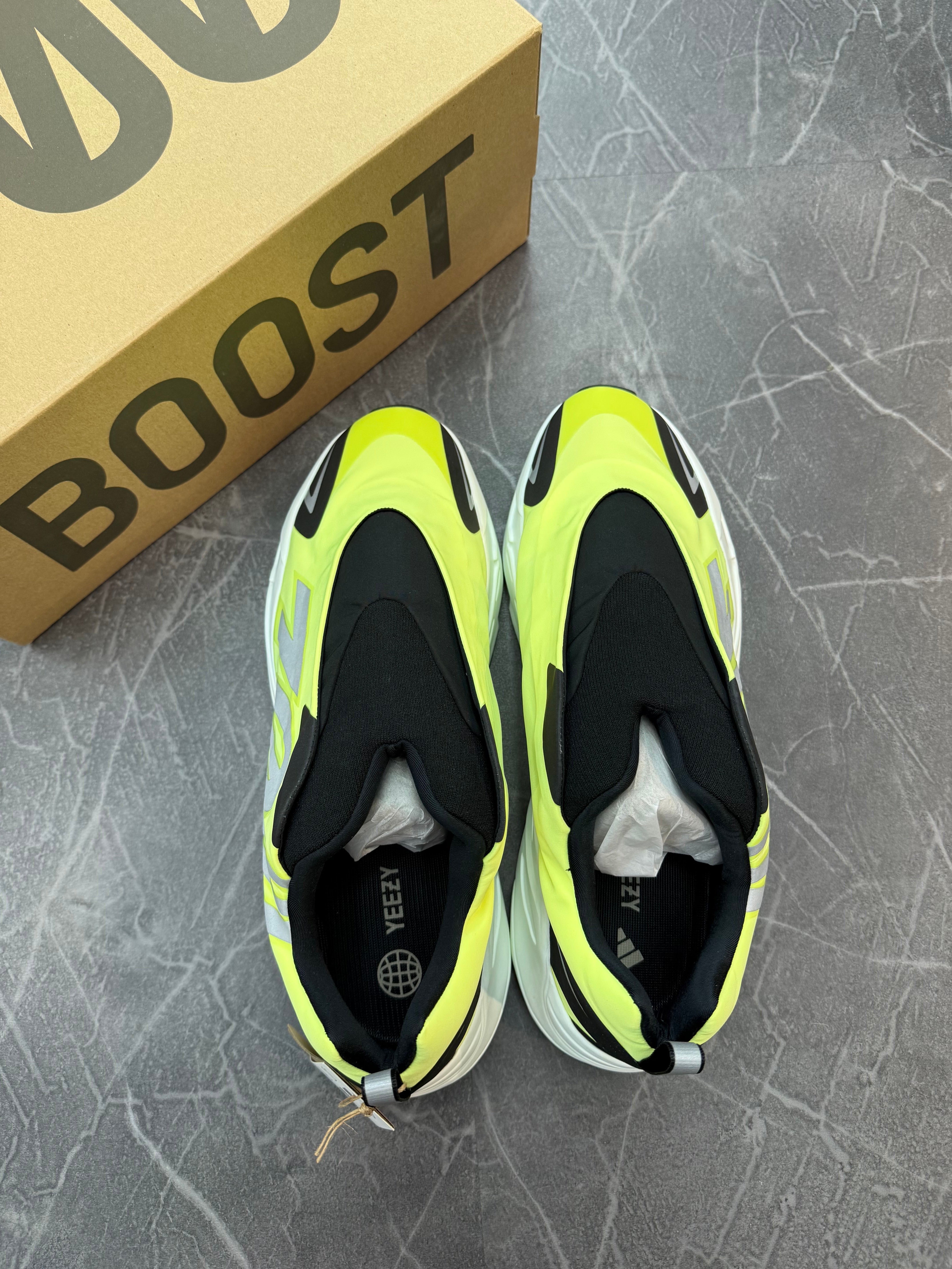 Yeezy 700 “Phosphor”