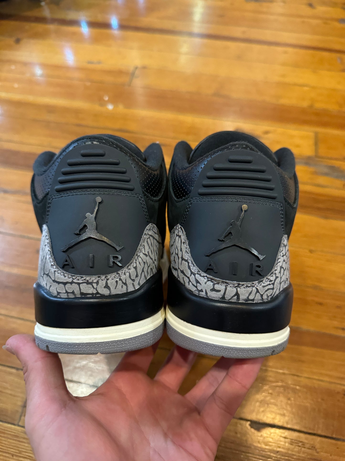 Jordan 3 “Off Noir”