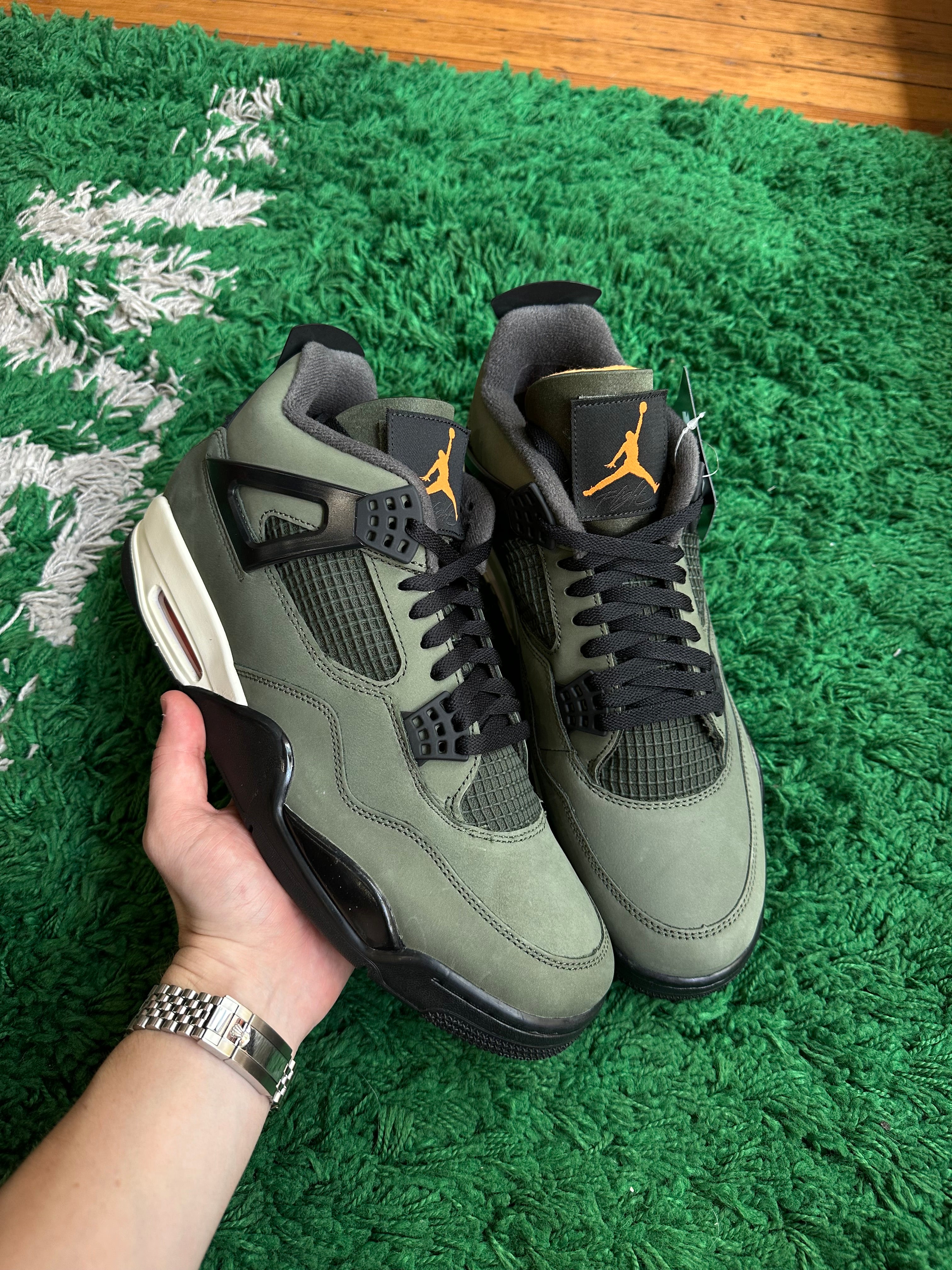 Jordan 4 “Undefeated”