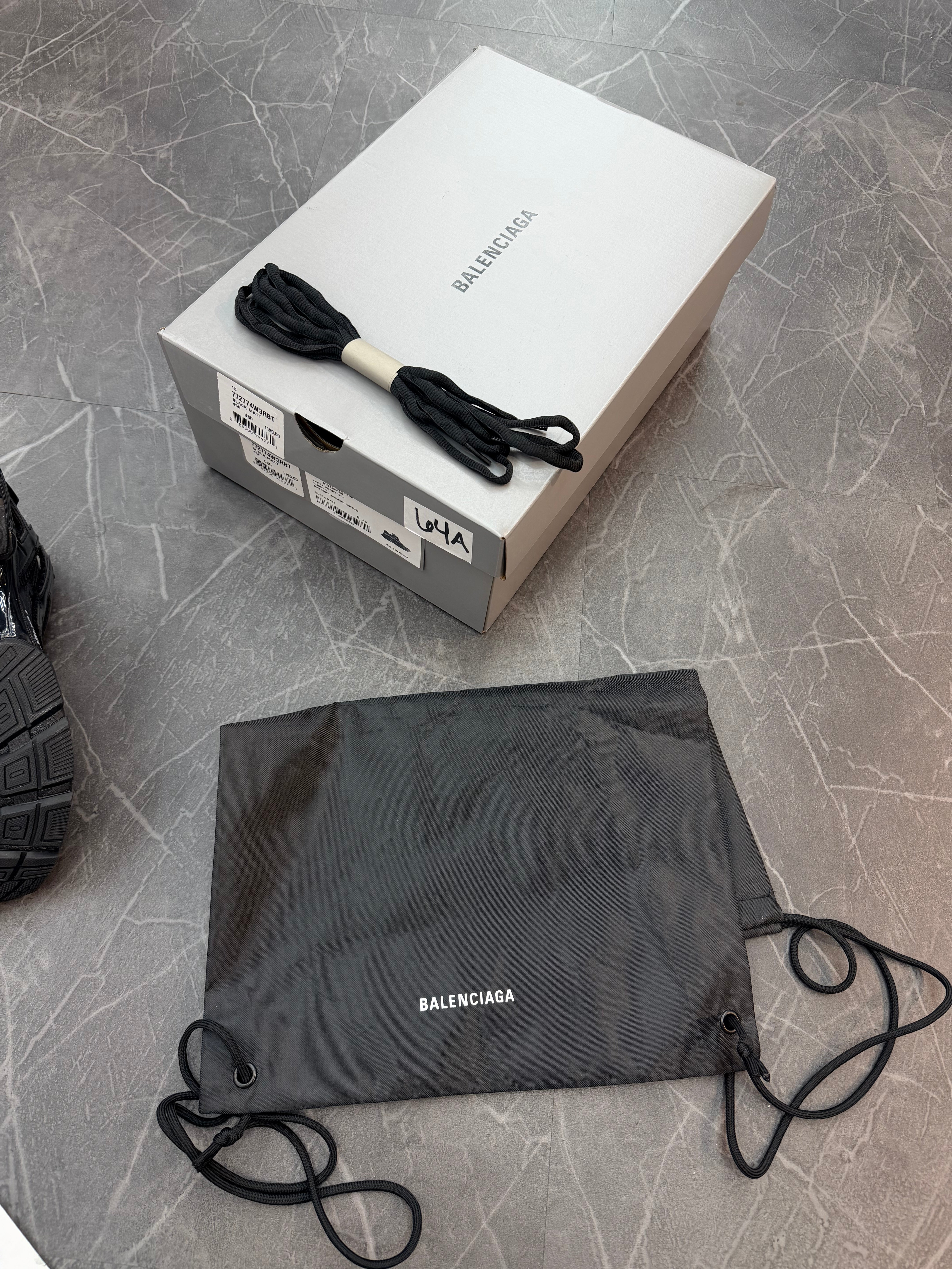 Balenciaga Runner “Black”